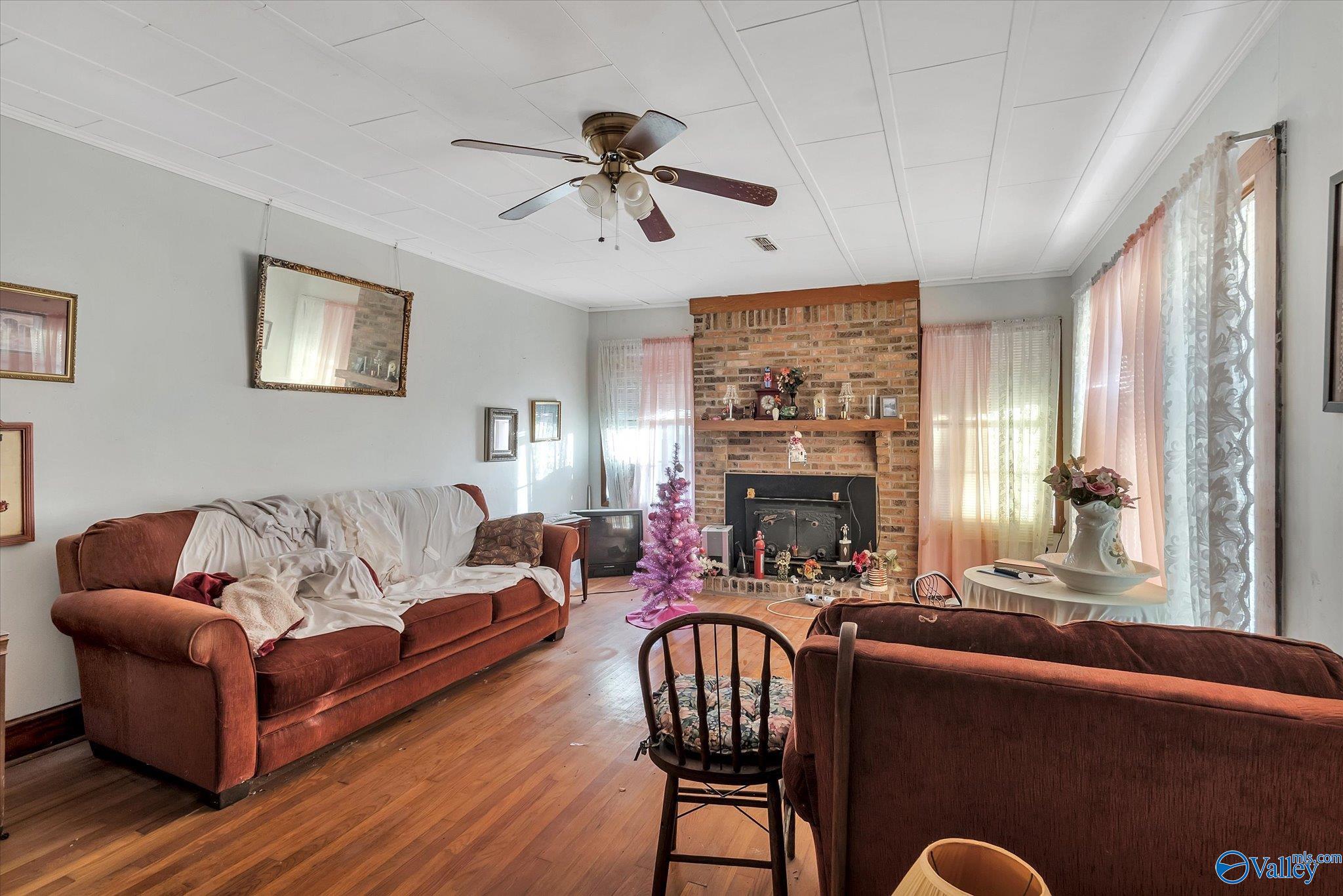 3009 Willow Beach Road