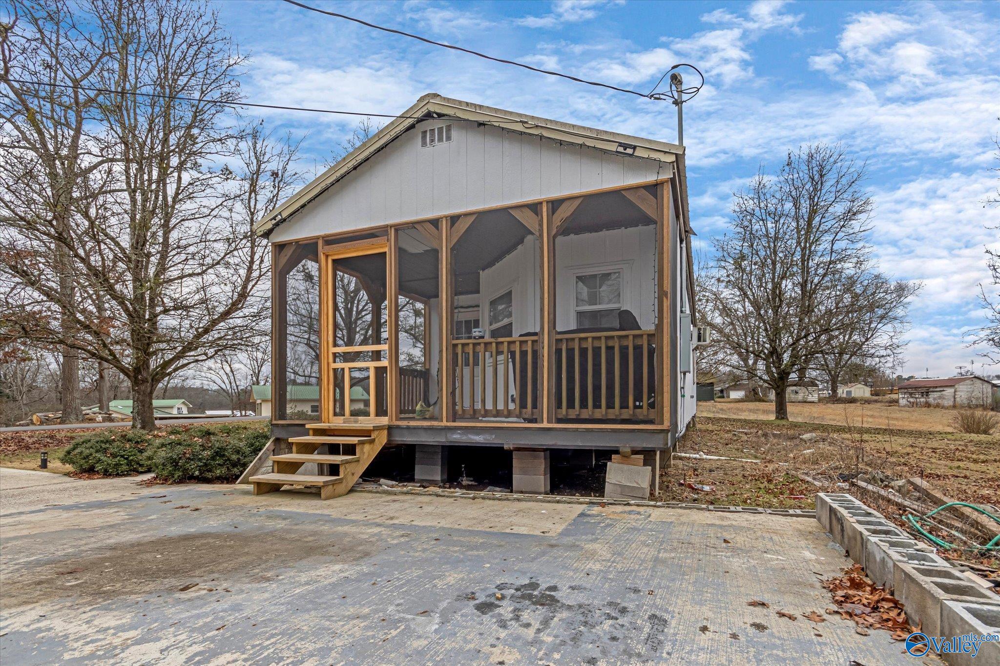 97 Holdbrooks Street