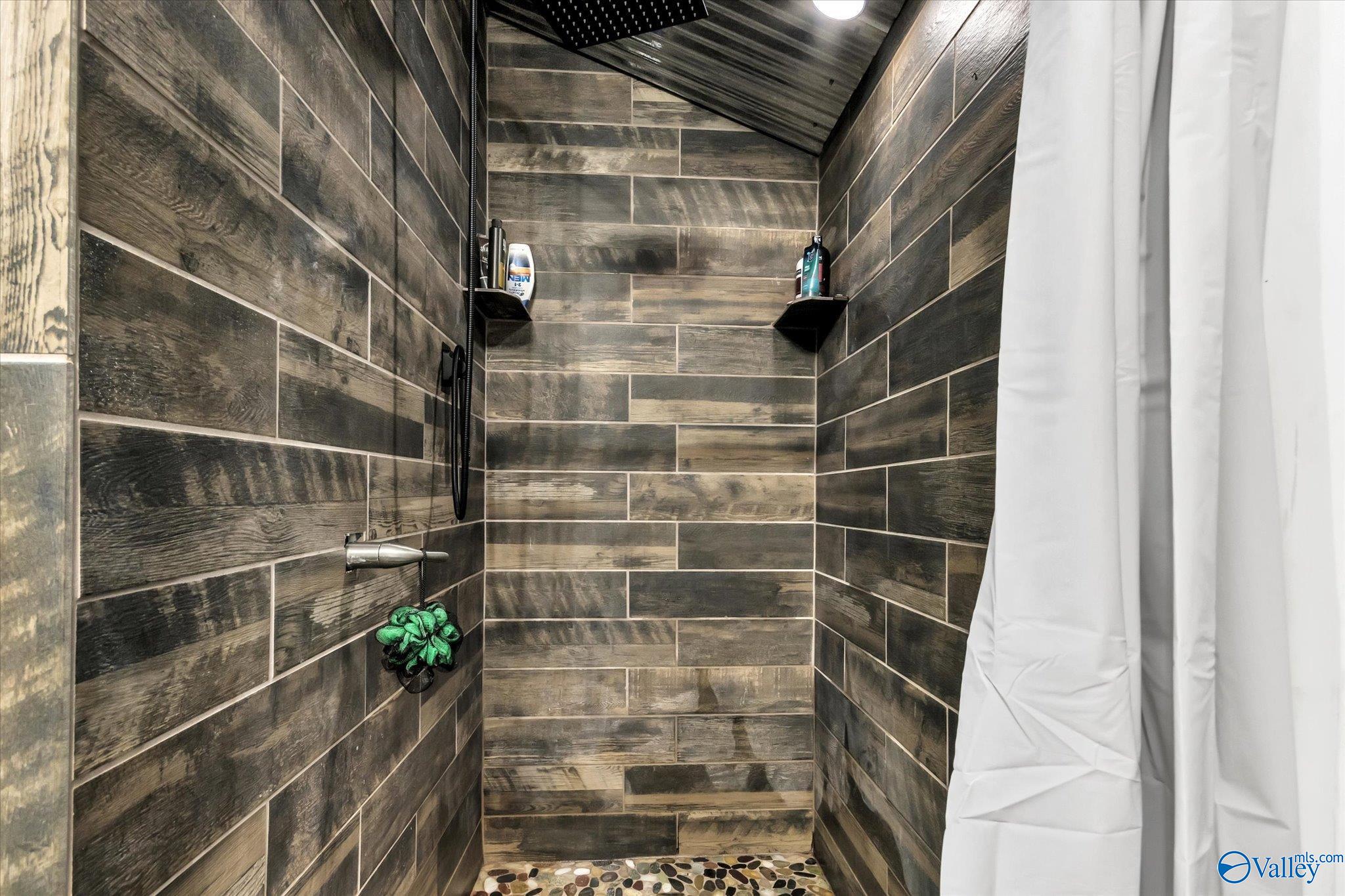 97 Holdbrooks Street