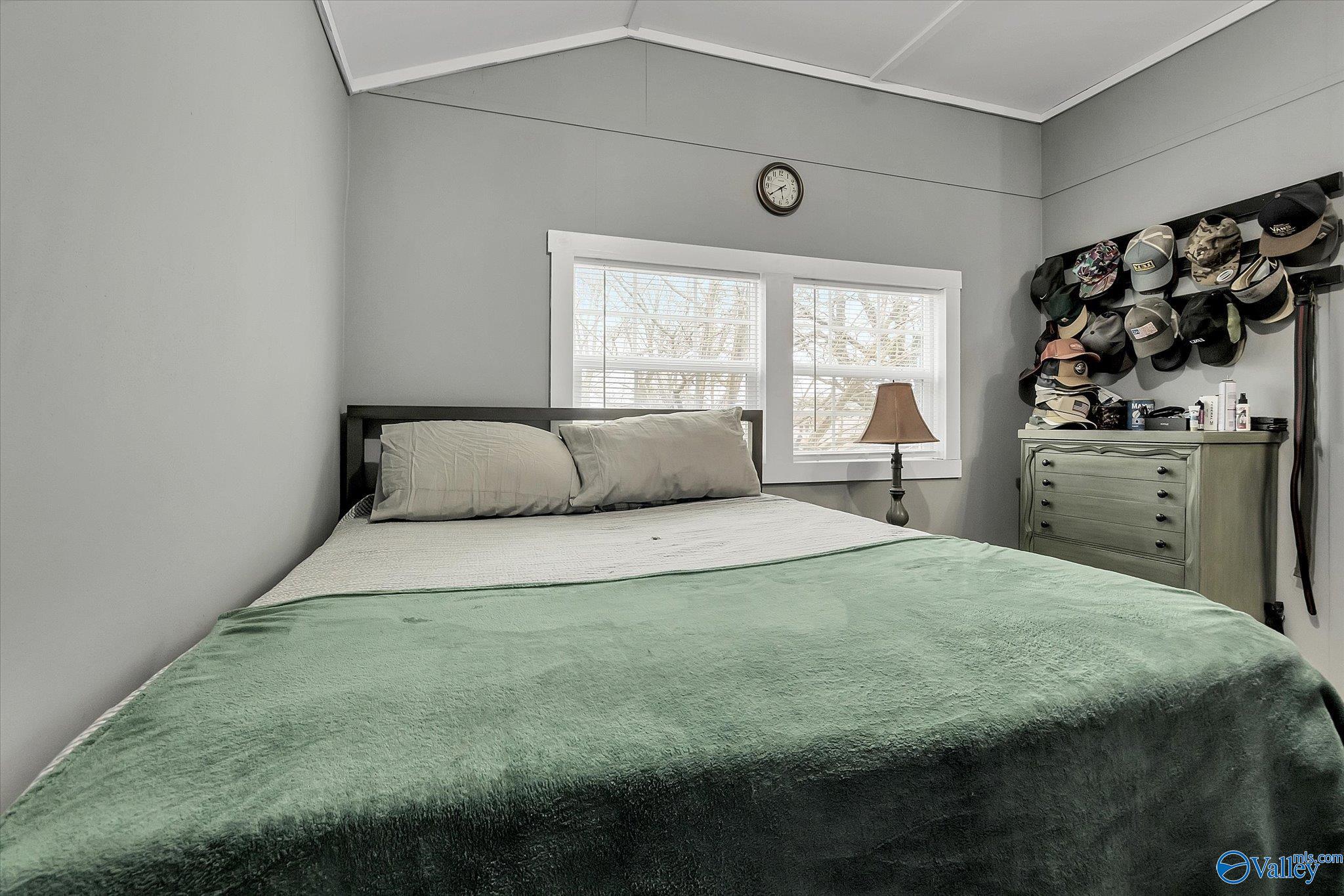 97 Holdbrooks Street