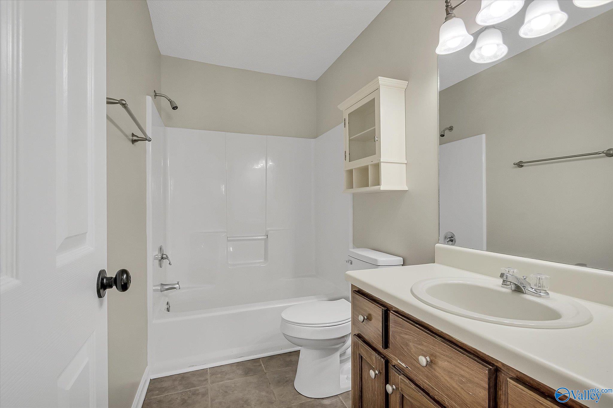 518 Mockingbird Lane