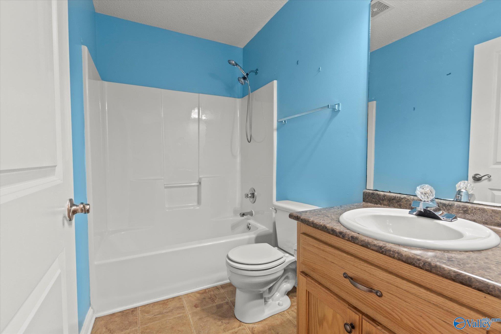 201 Mary Jo Isom Lane