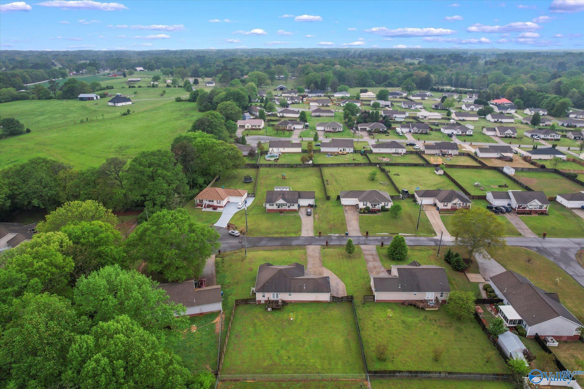 201 Mary Jo Isom Lane