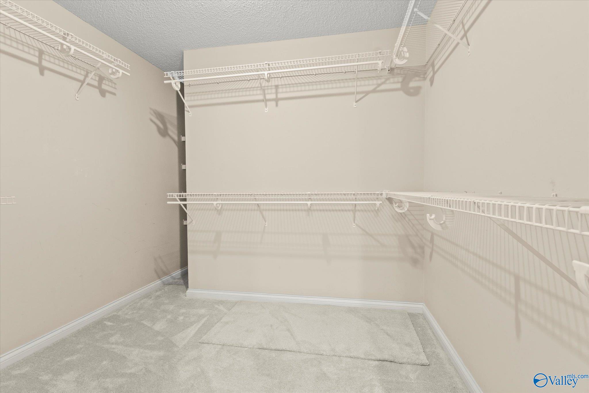 201 Mary Jo Isom Lane