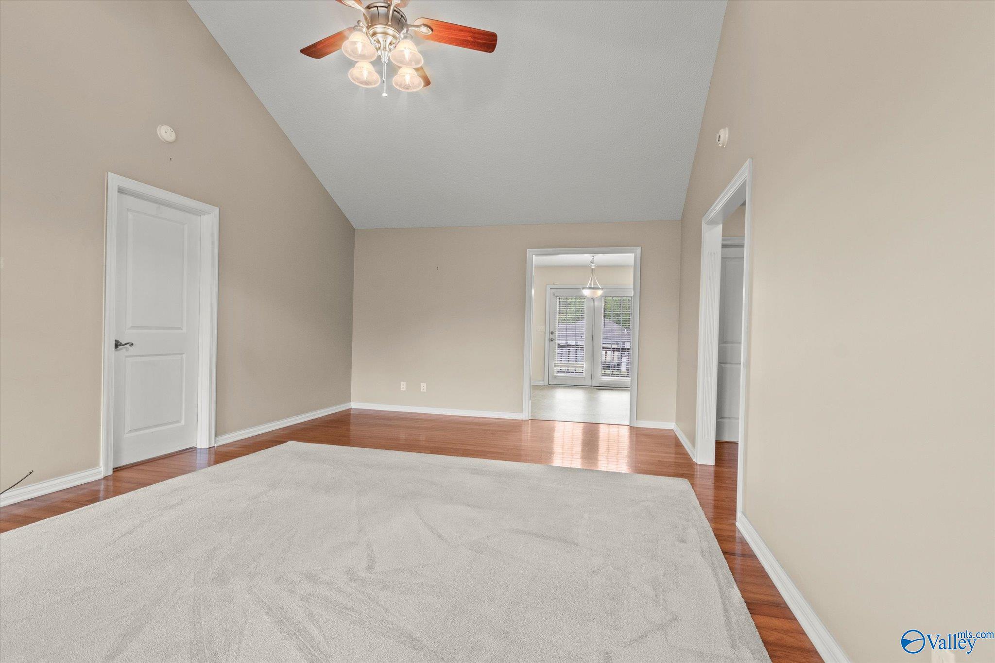 201 Mary Jo Isom Lane