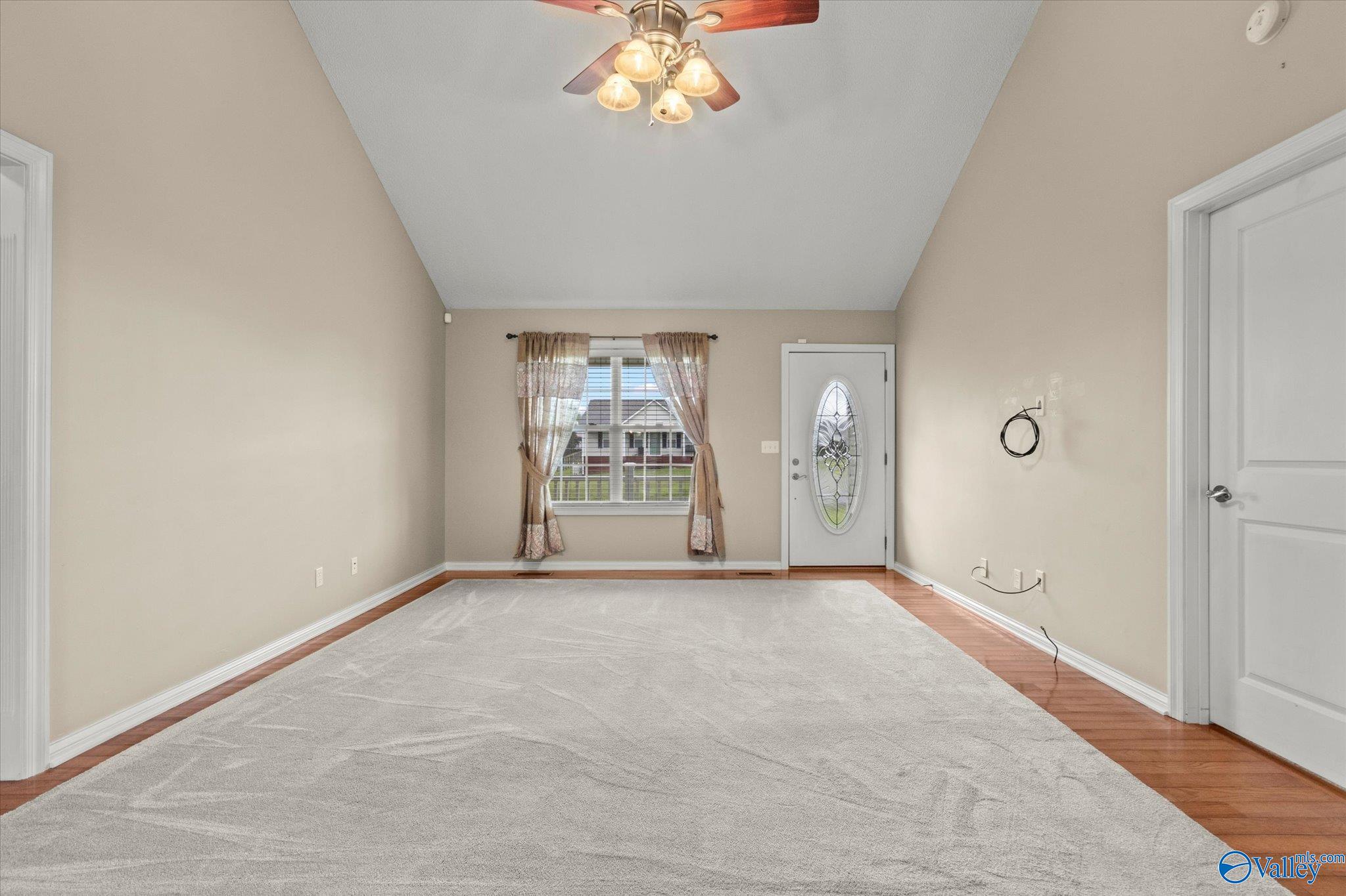 201 Mary Jo Isom Lane