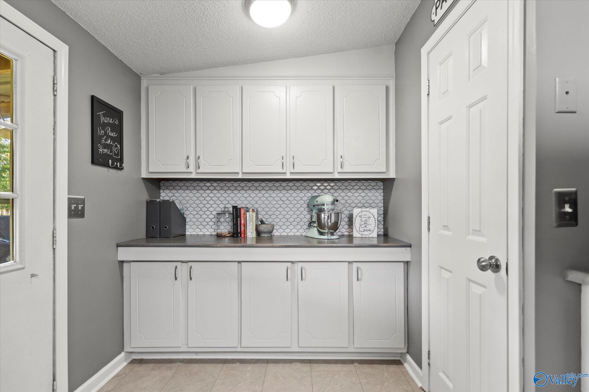 7498 Section Line Road