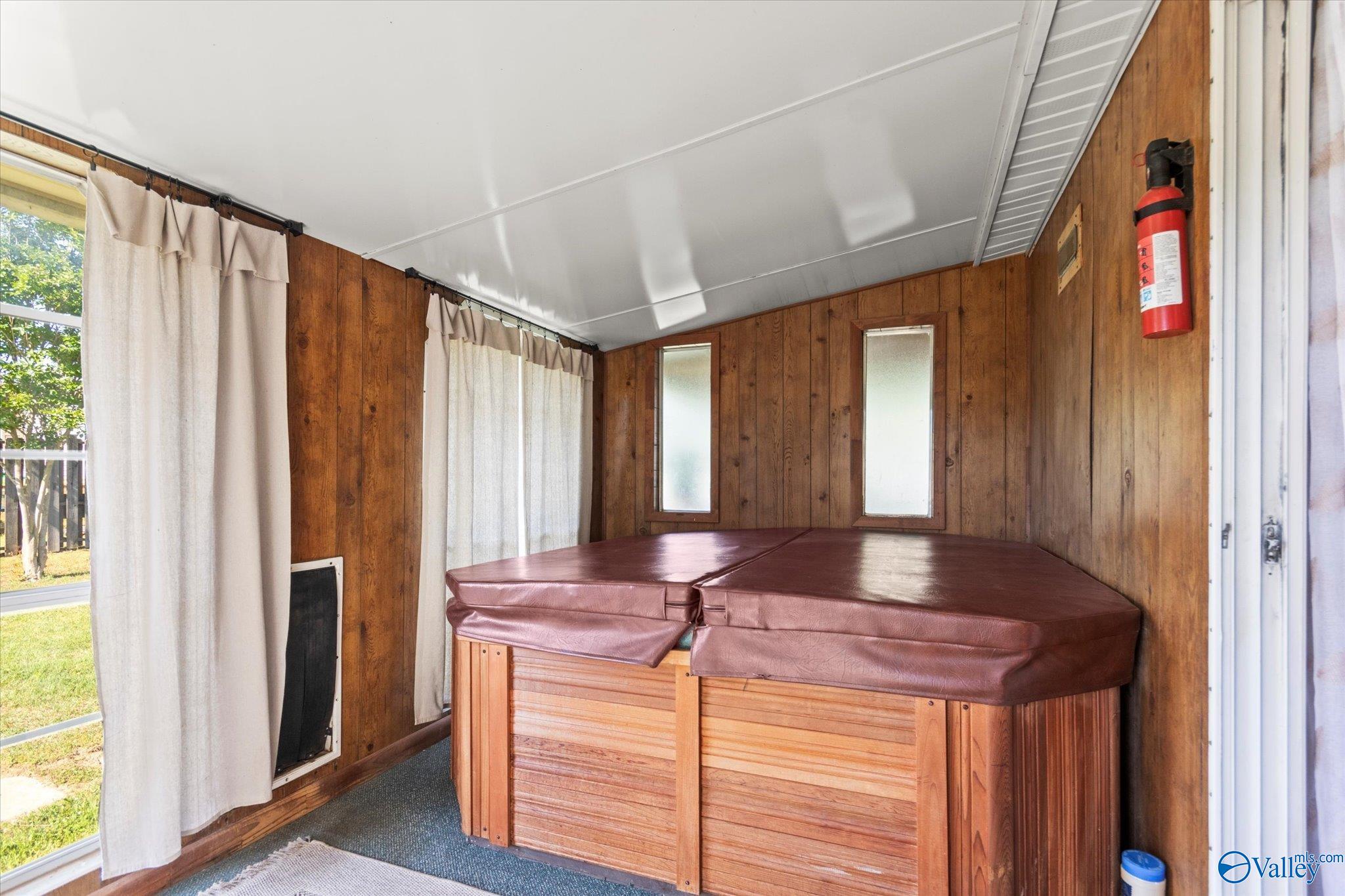 7498 Section Line Road