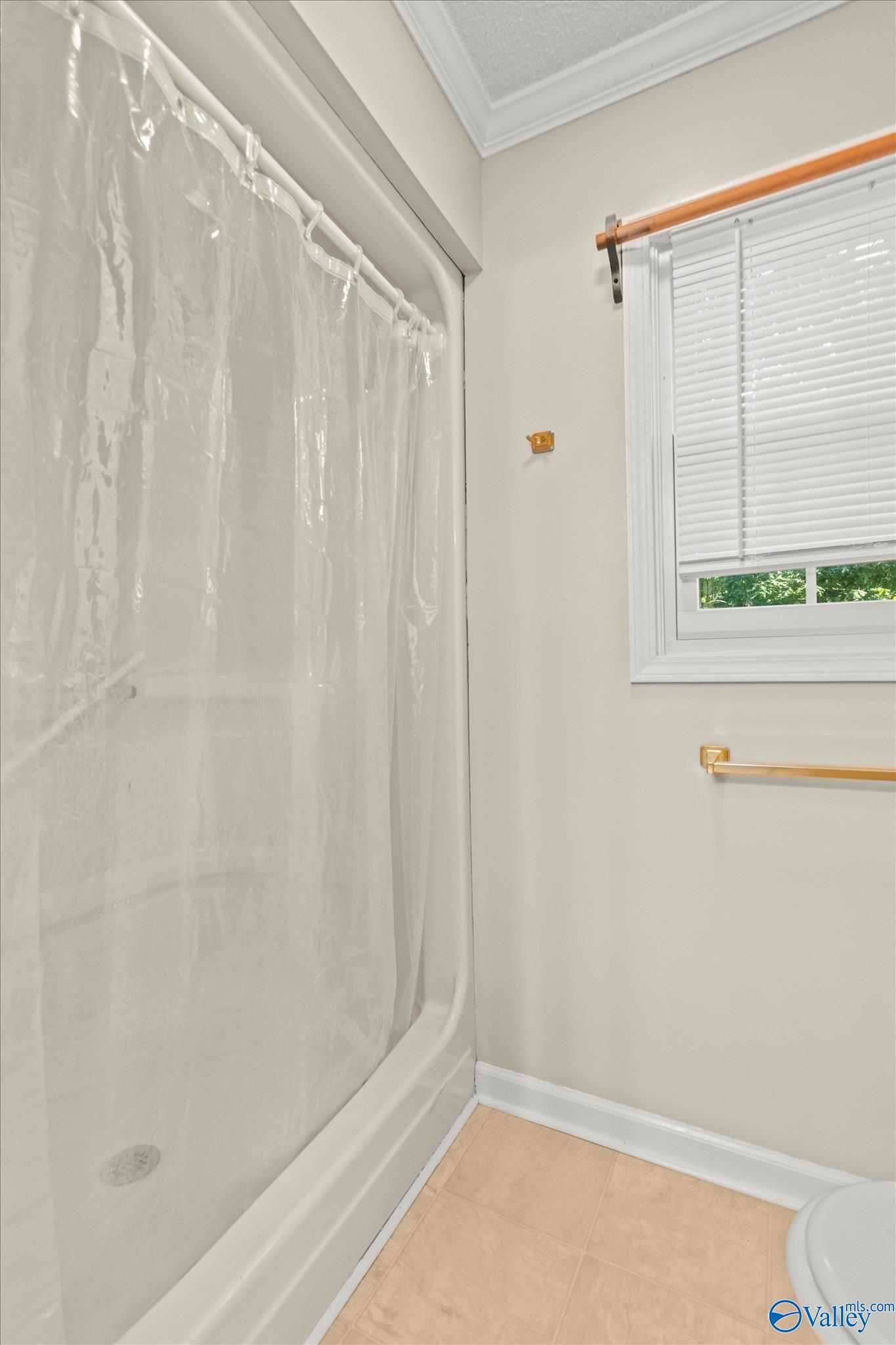 2039 Hickory Trail NE