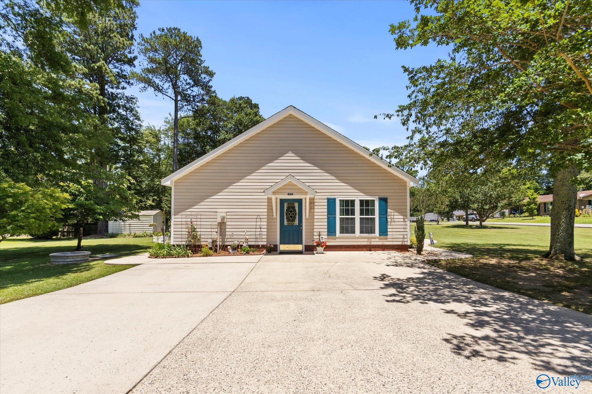 500 Honeysuckle Lane