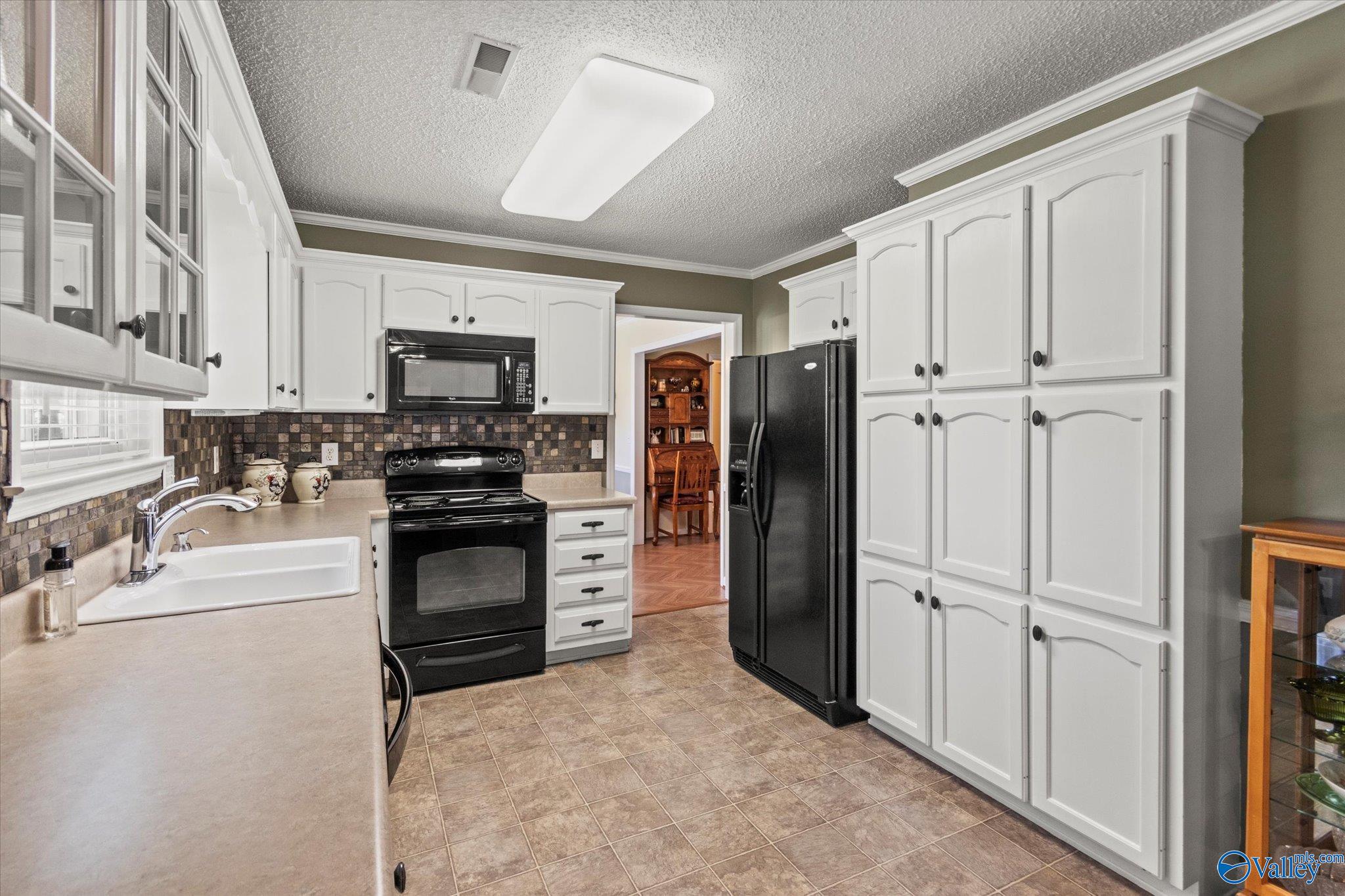 500 Honeysuckle Lane