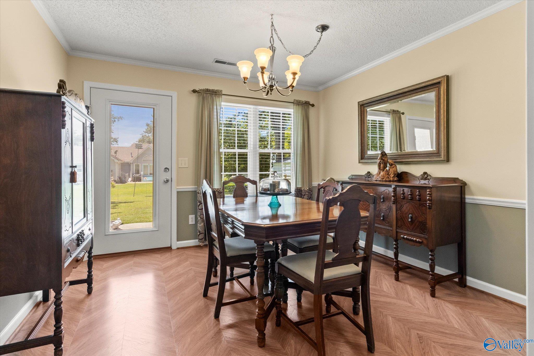 500 Honeysuckle Lane