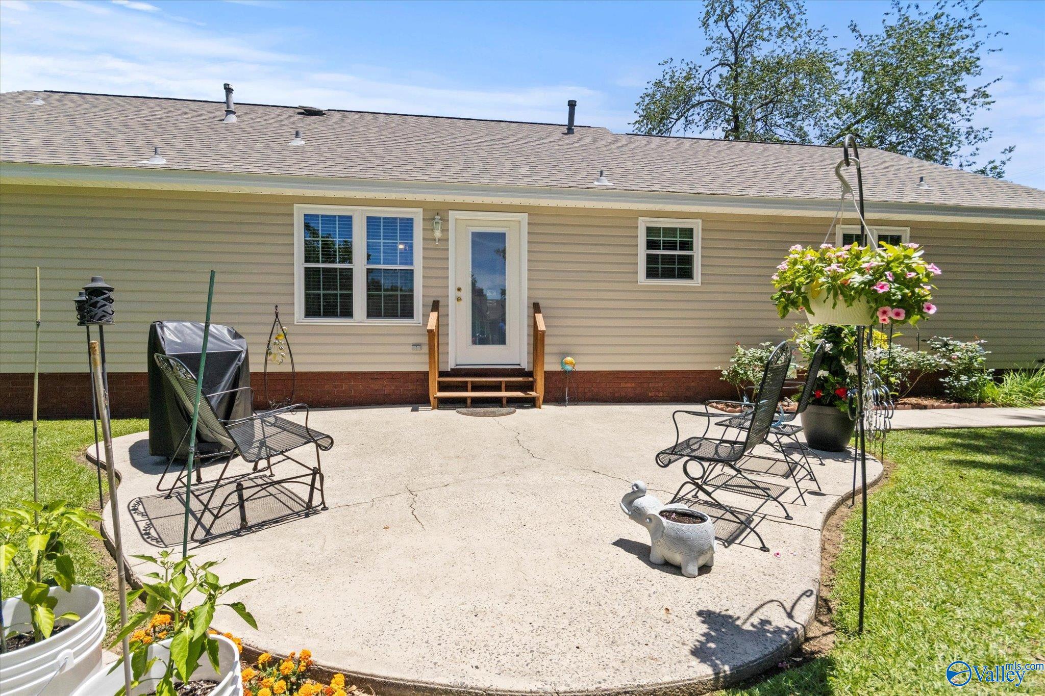 500 Honeysuckle Lane