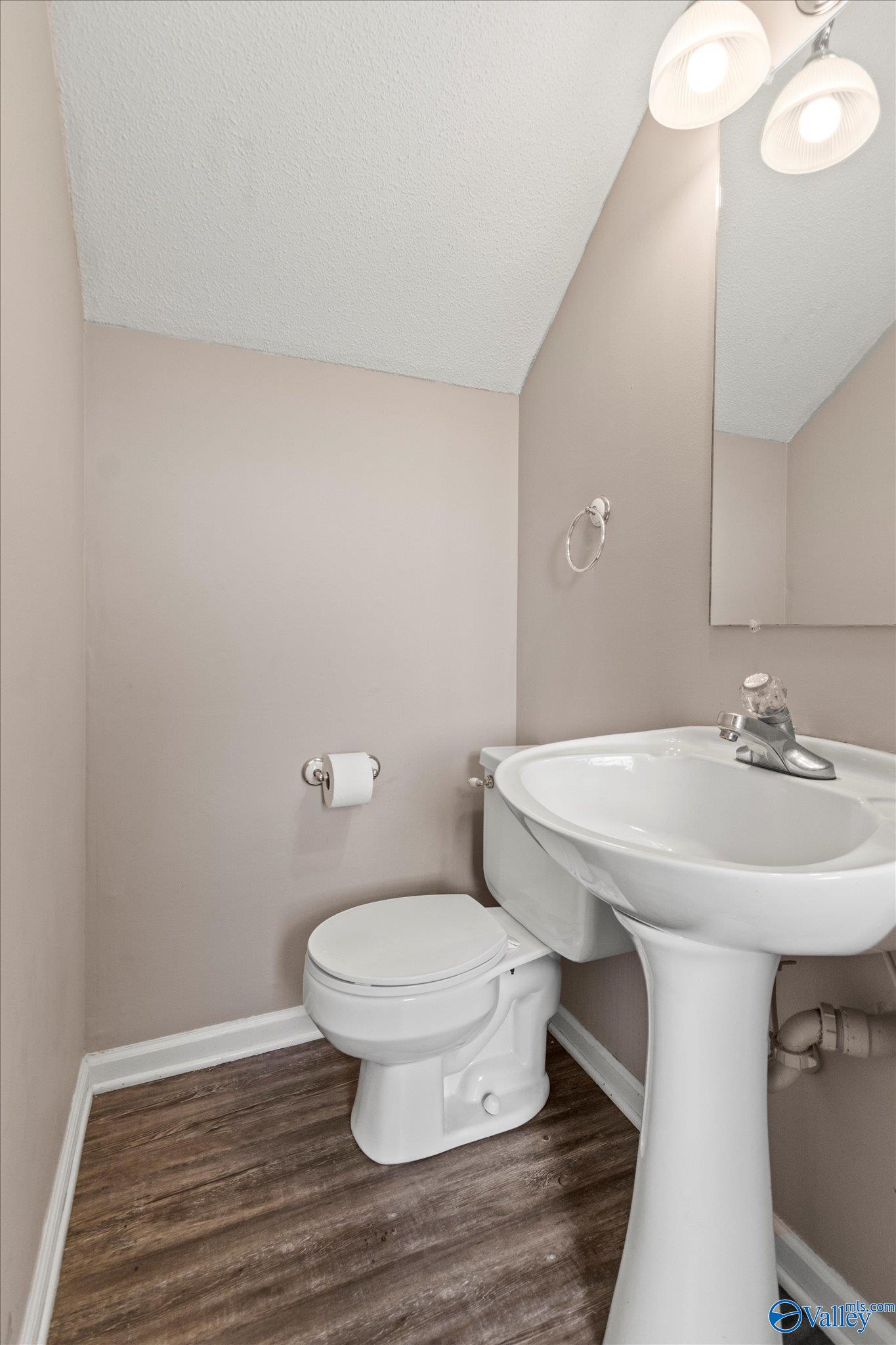 4760 Pleasant Hill Road