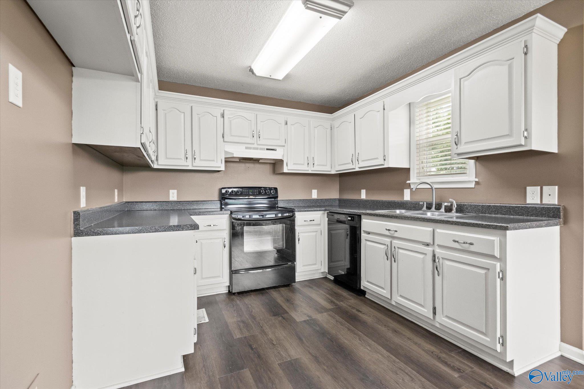 4760 Pleasant Hill Road