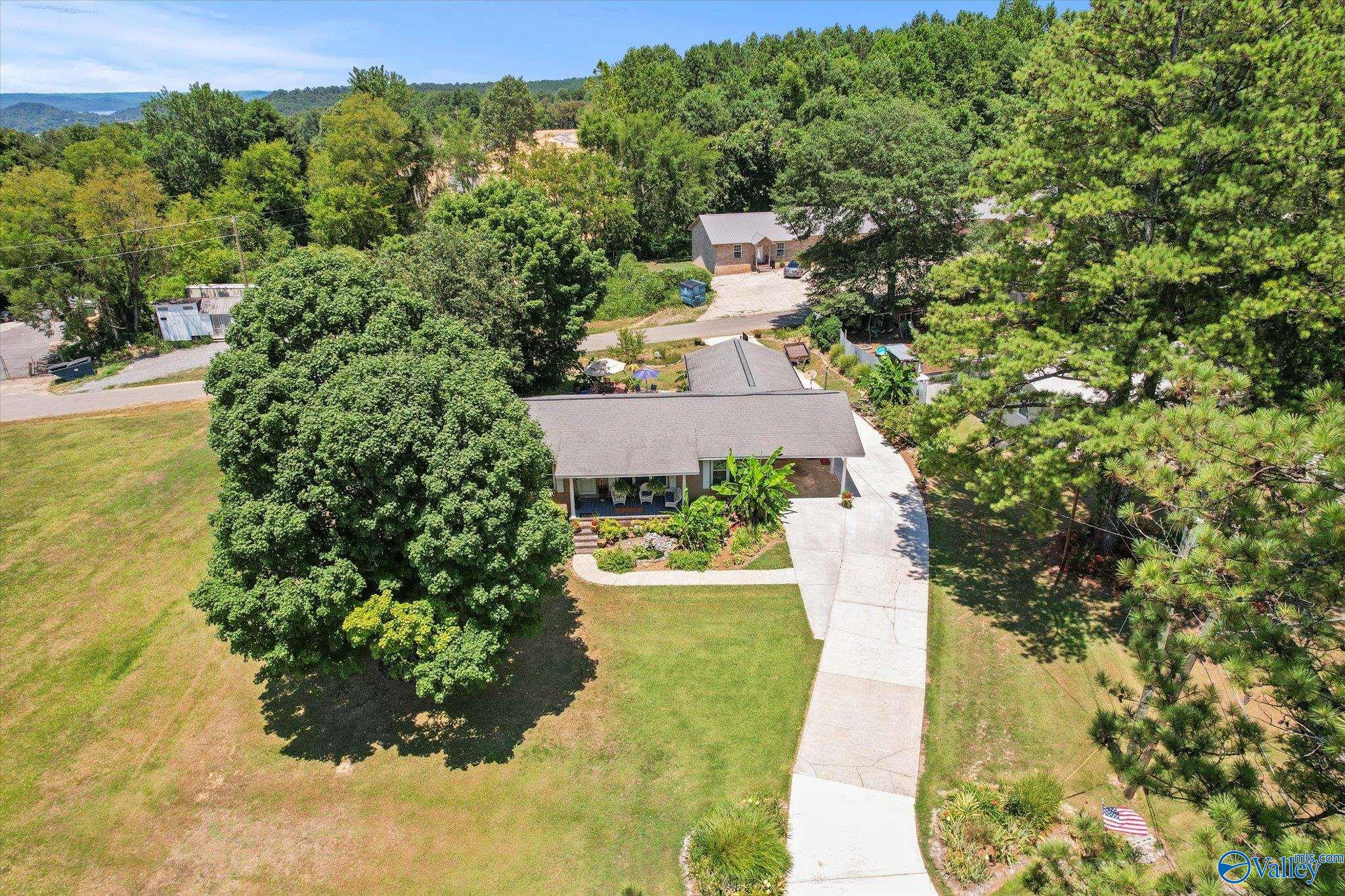 4500 Mountain Crest Drive