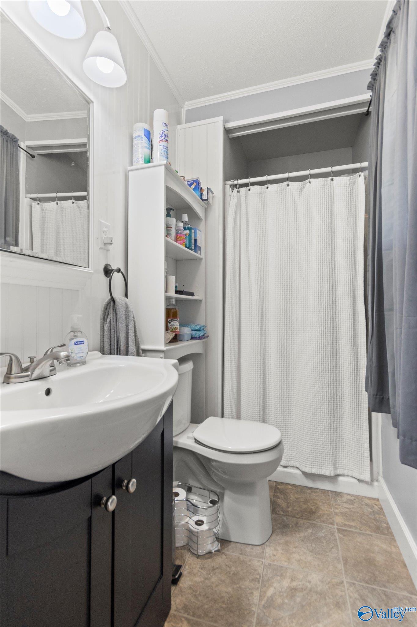 4500 Mountain Crest Drive