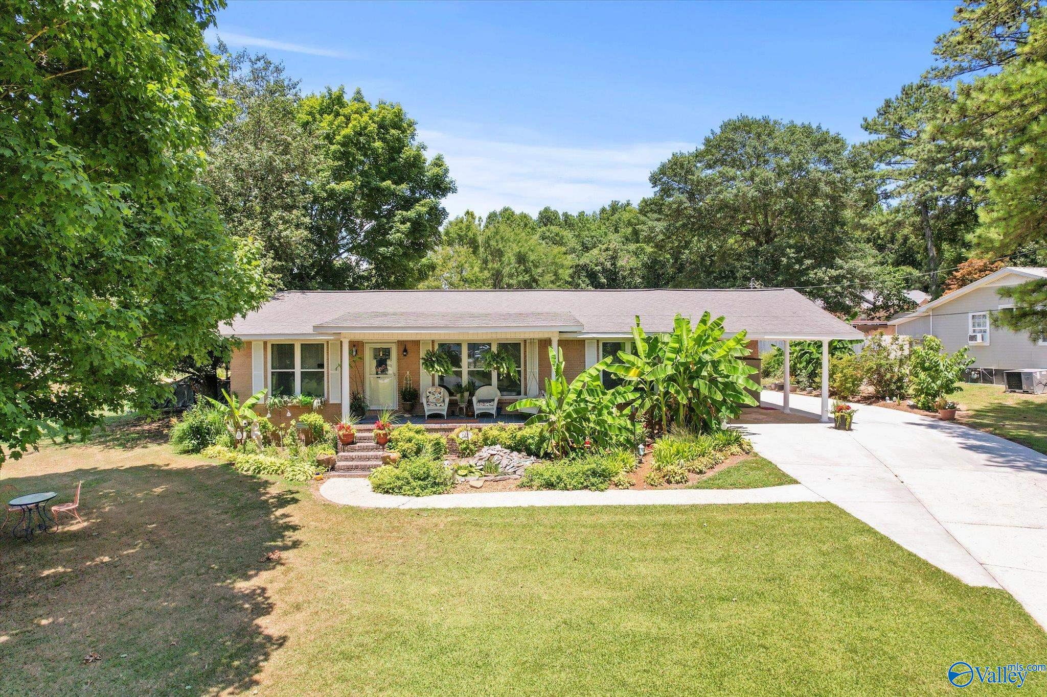 4500 Mountain Crest Drive