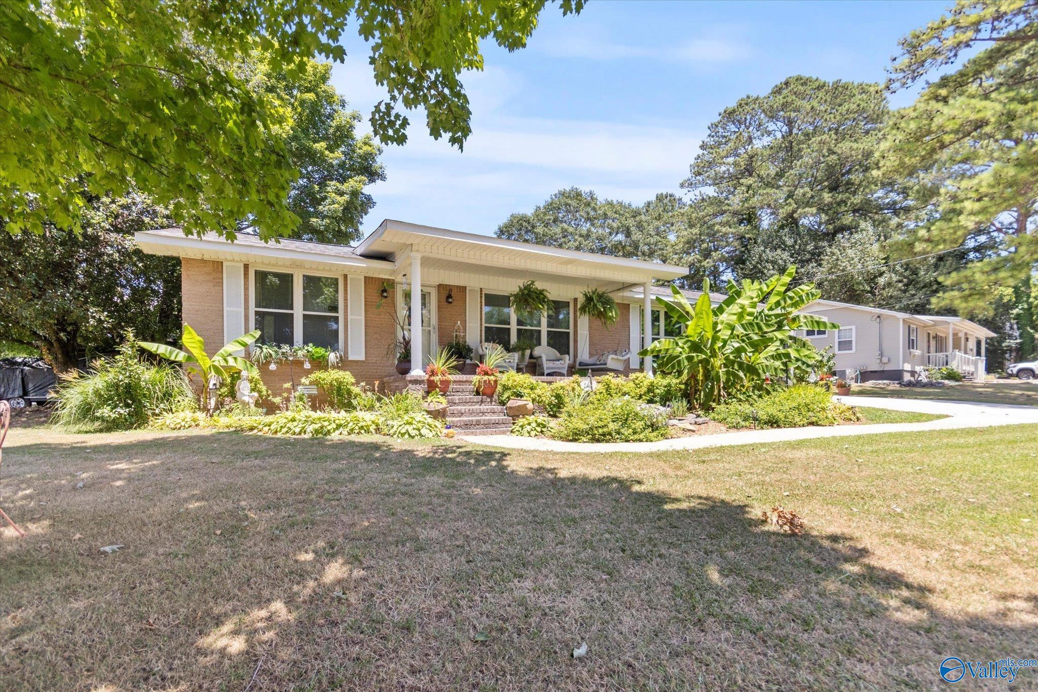 4500 Mountain Crest Drive