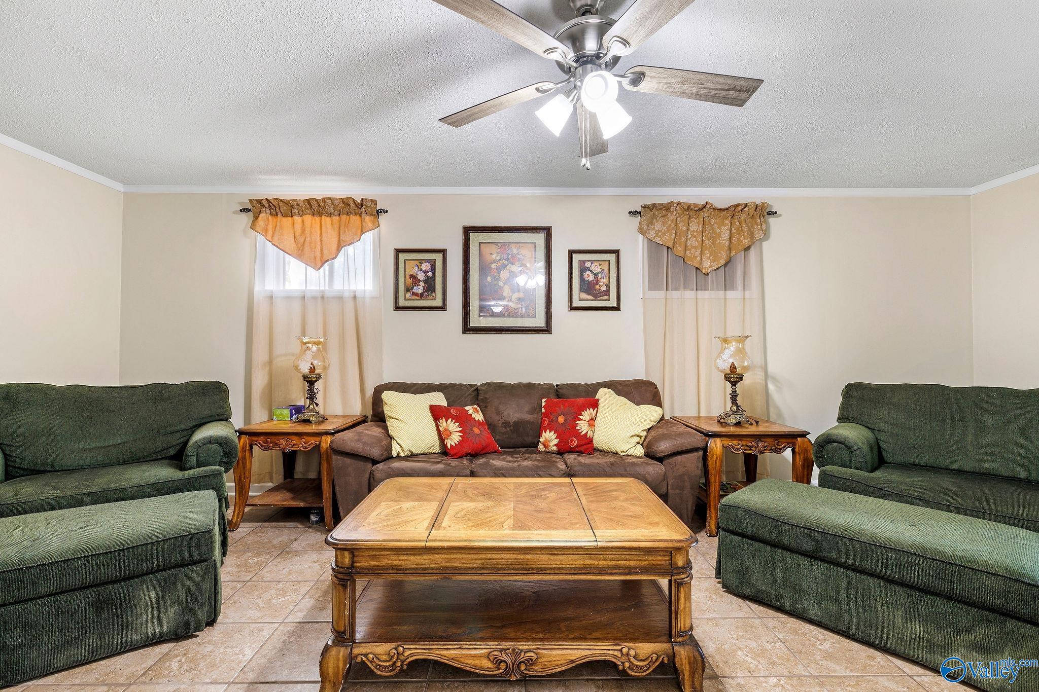 1152 Floyd Drive