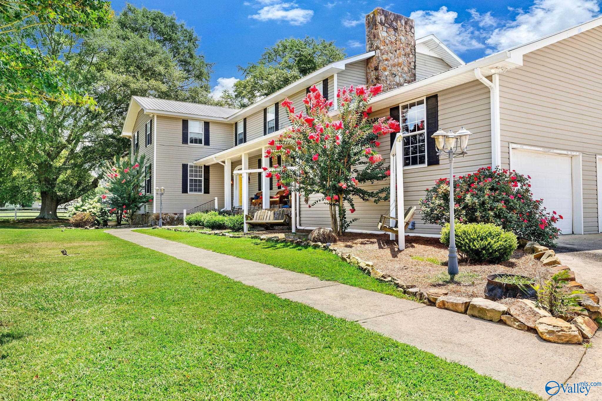 1152 Floyd Drive
