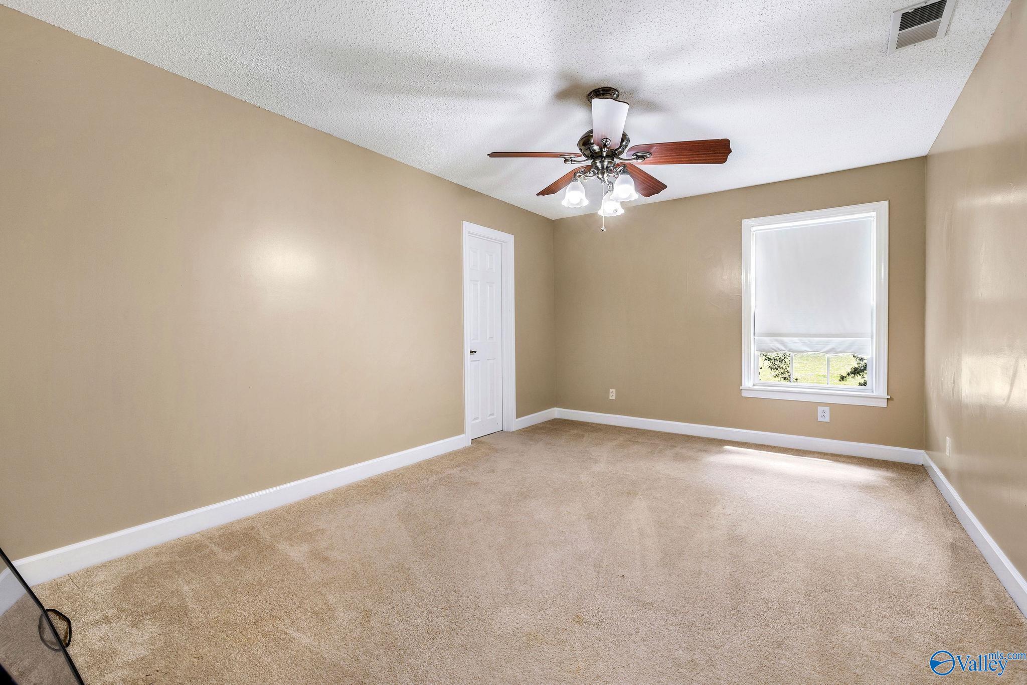 1152 Floyd Drive