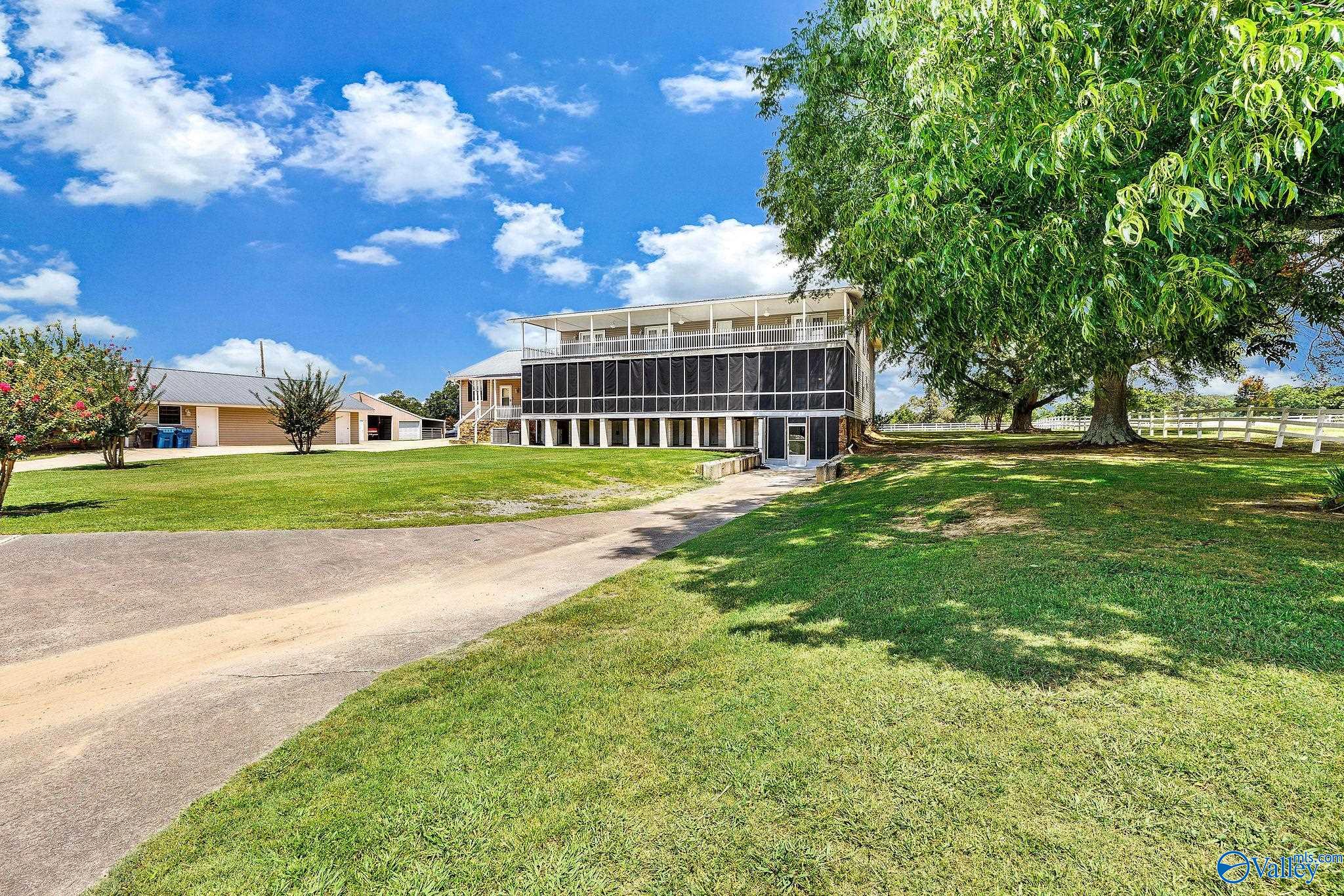 1152 Floyd Drive
