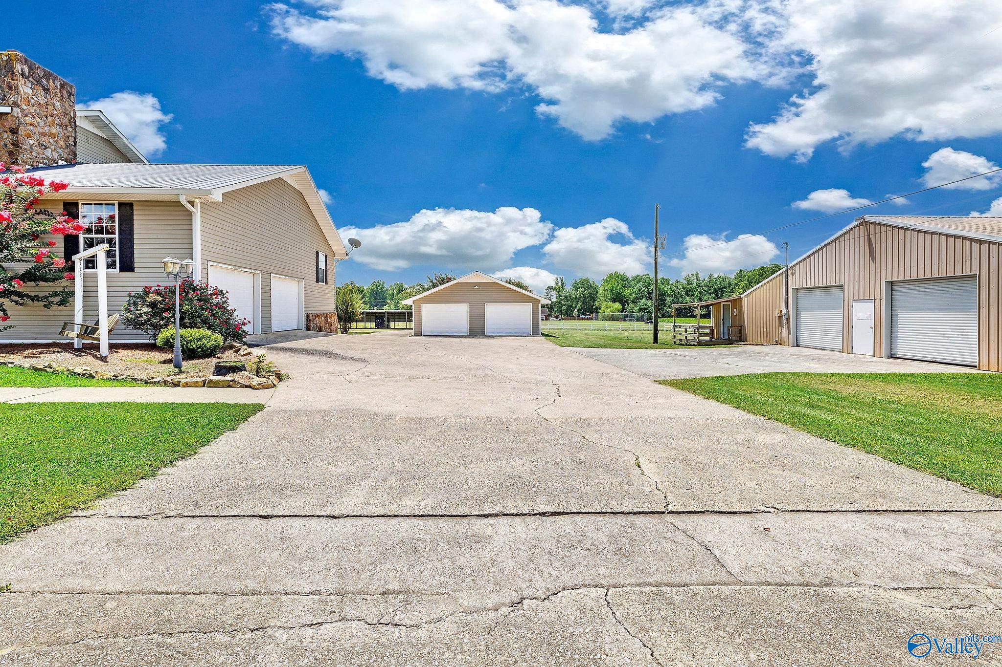 1152 Floyd Drive