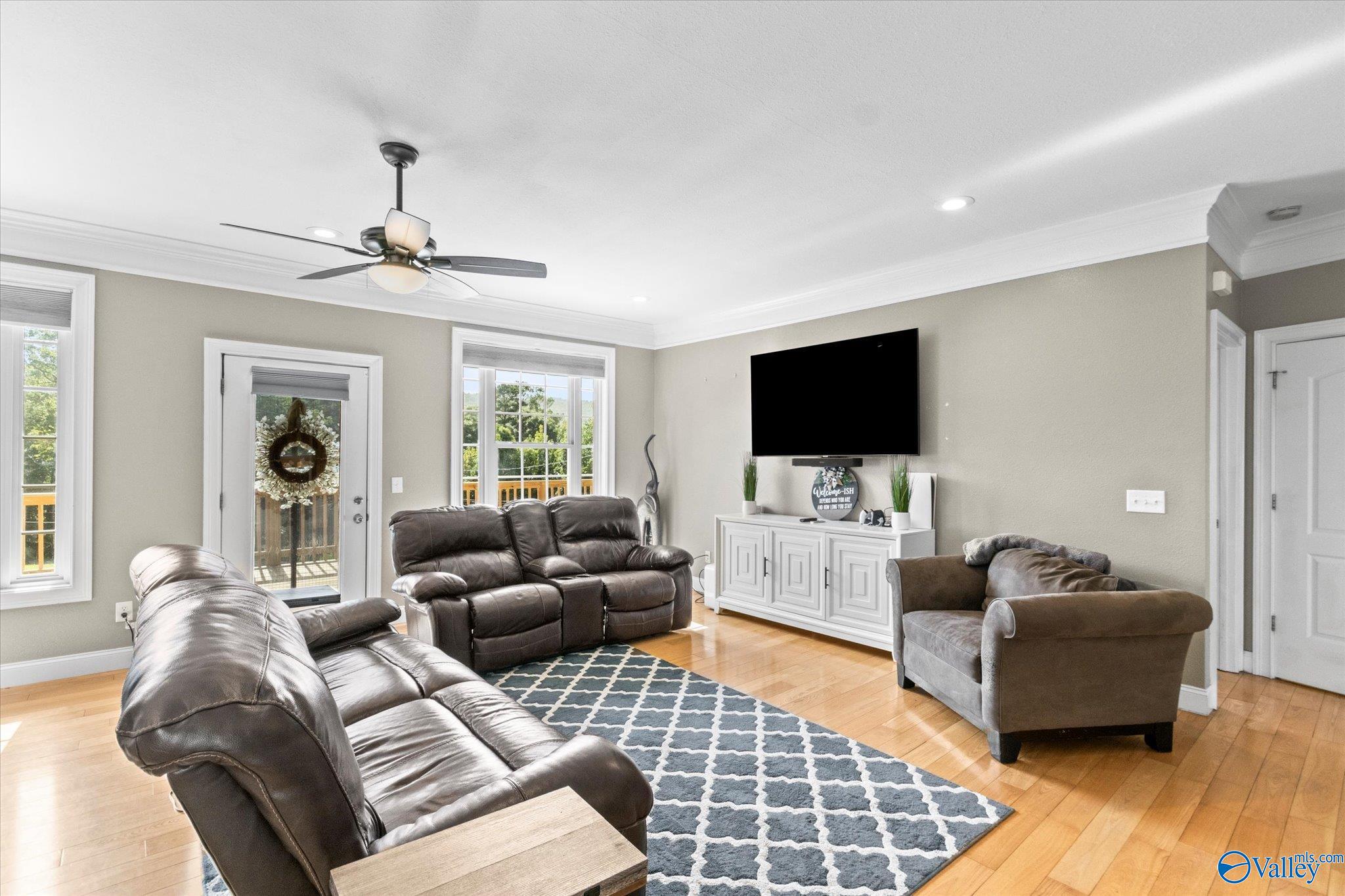 67 Pine Island Circle