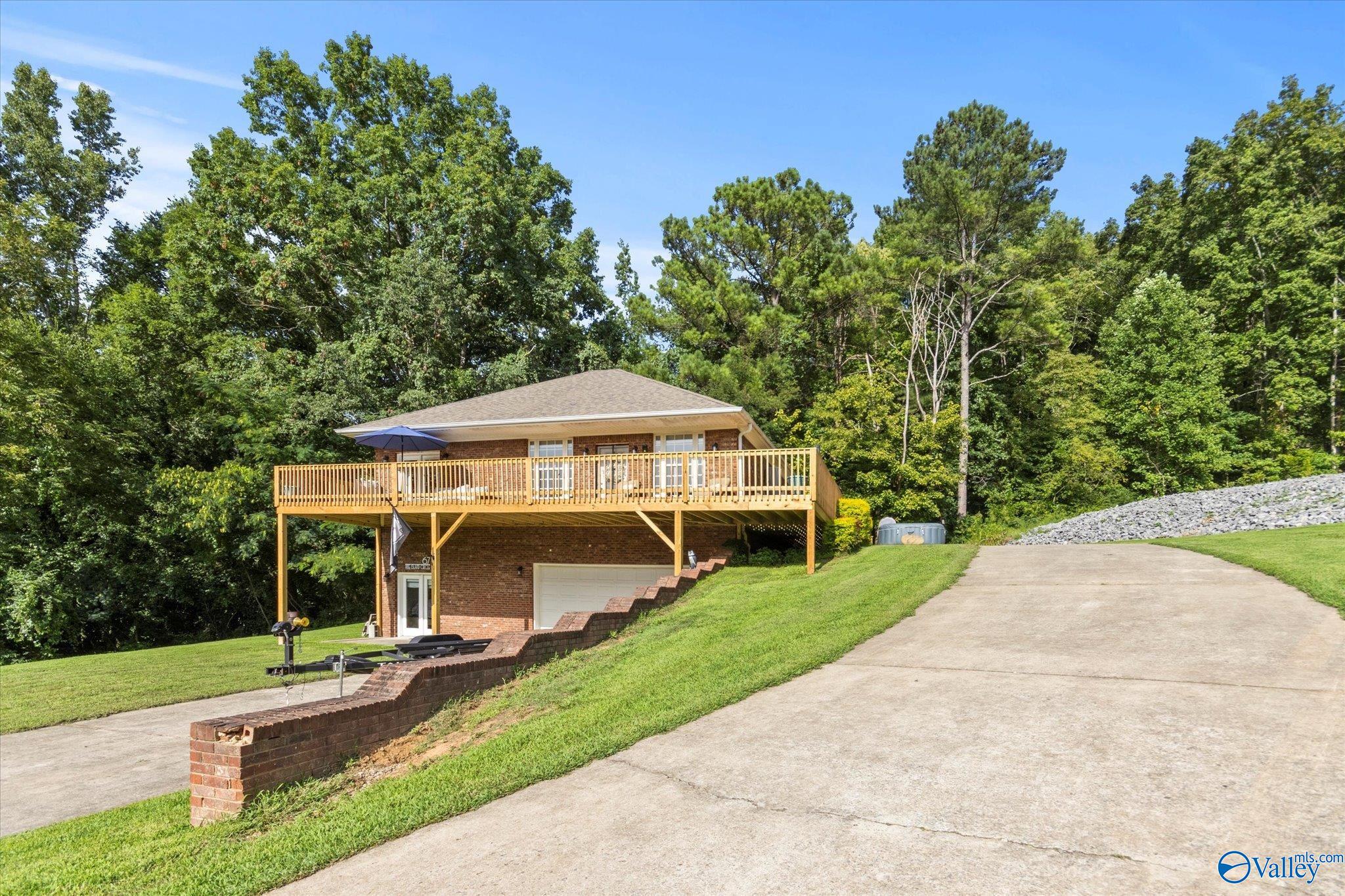 67 Pine Island Circle