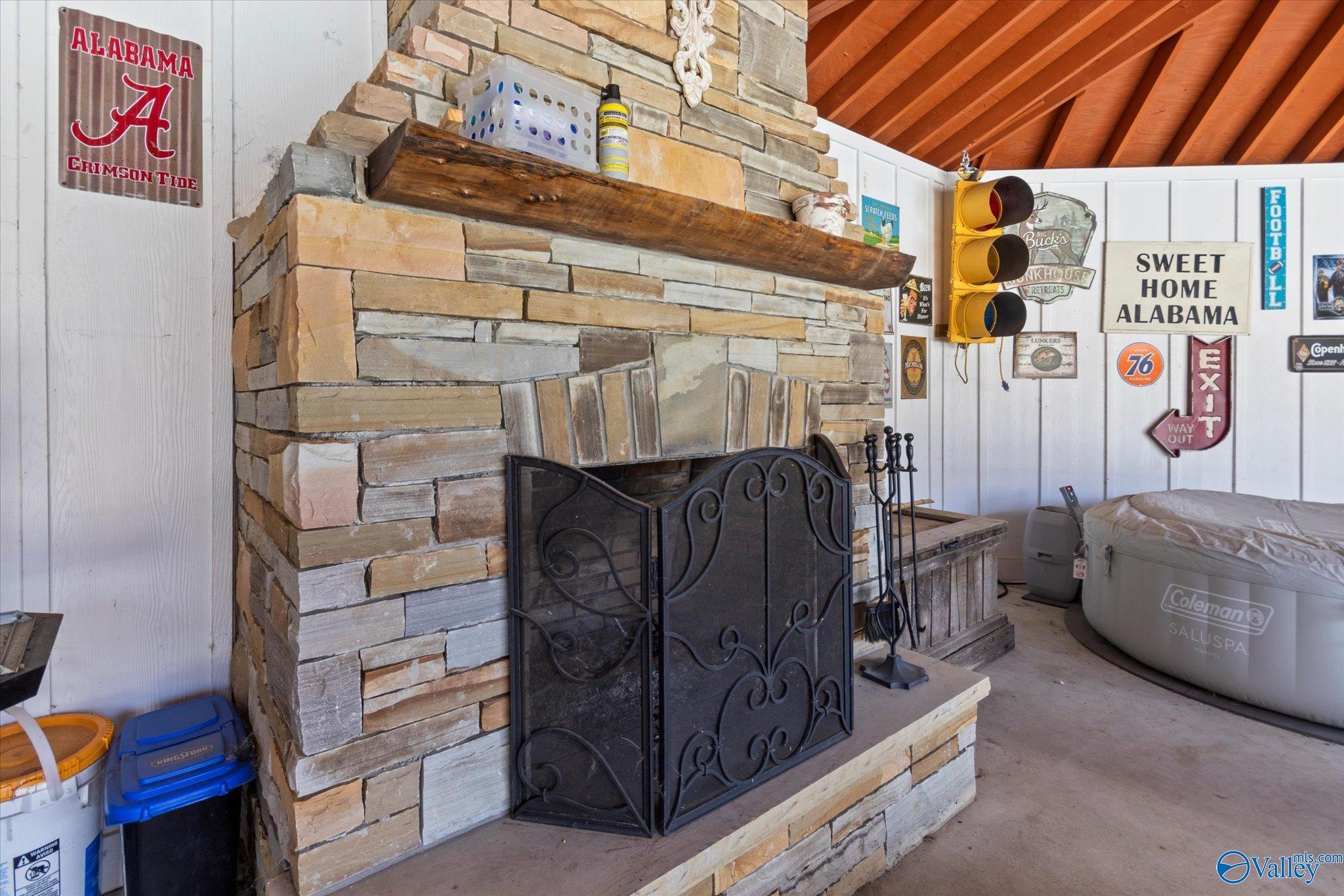 1605 Edmondson Street