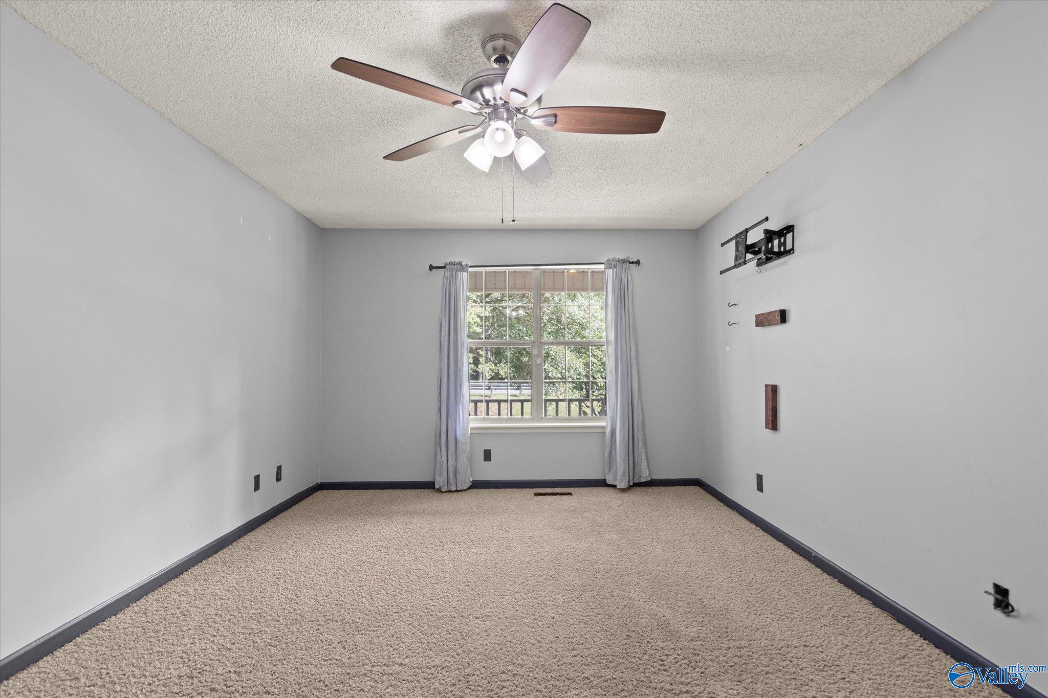 1453 East Main Street