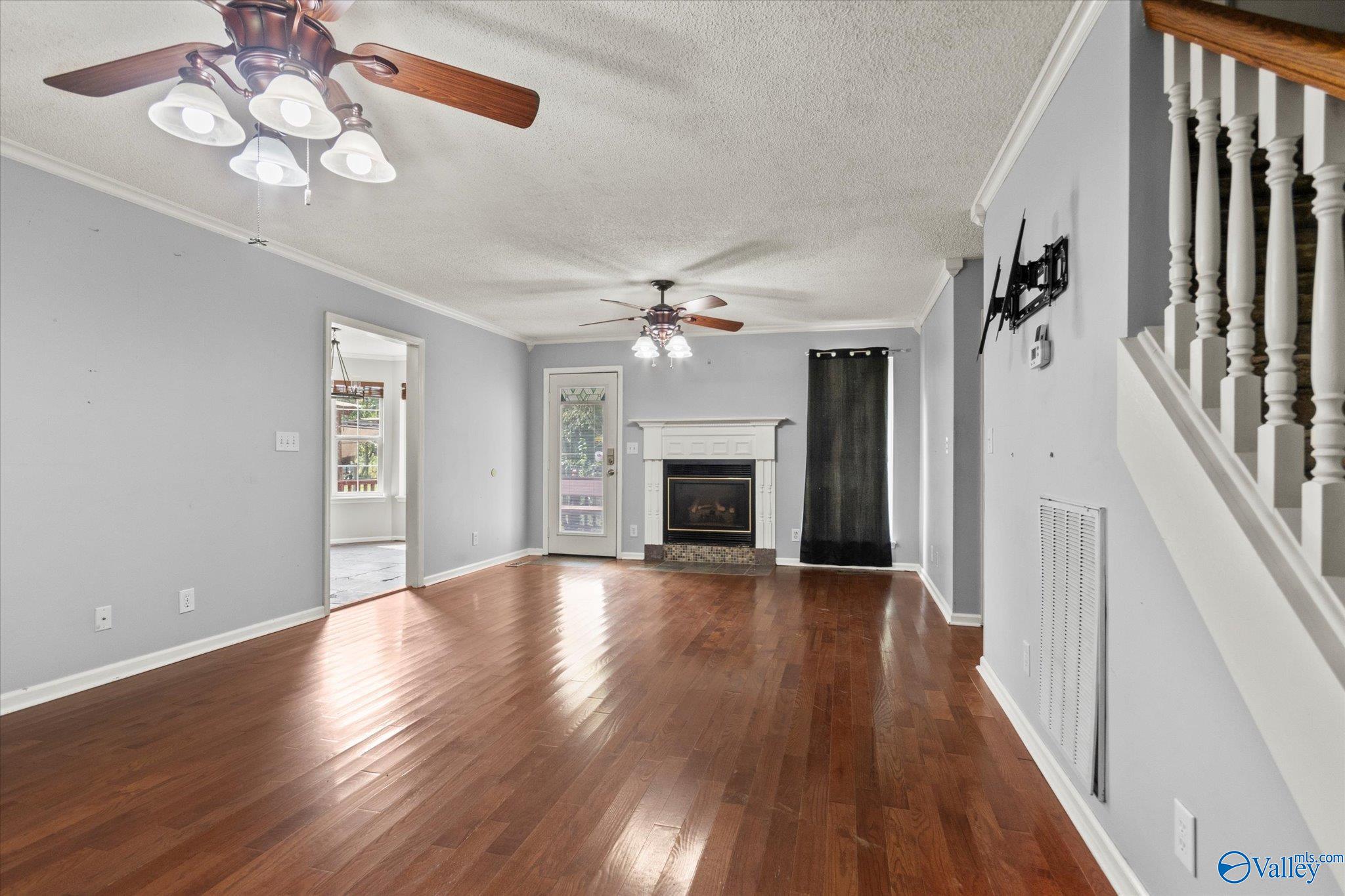 1453 East Main Street