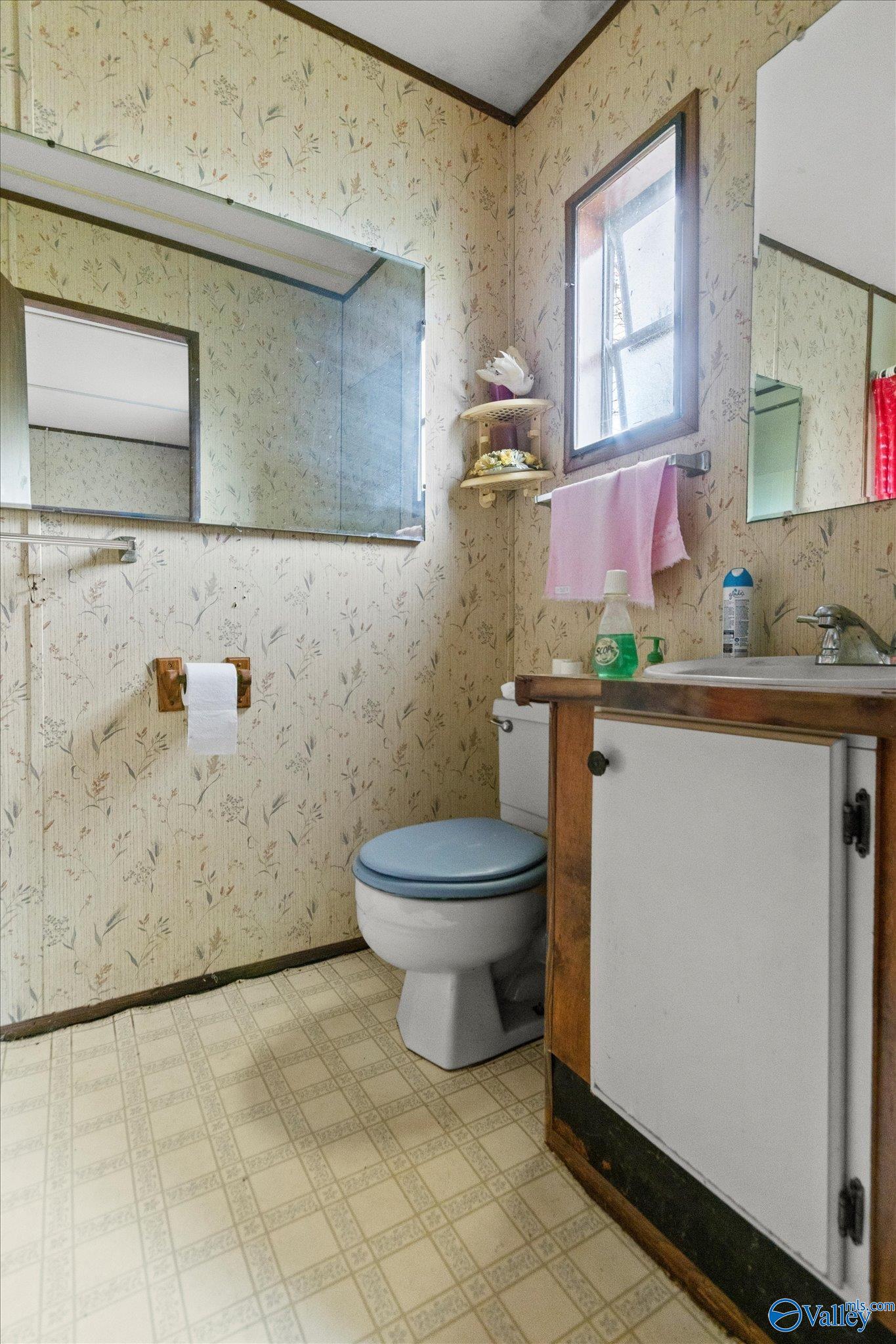 1004 Wolf Creek Road