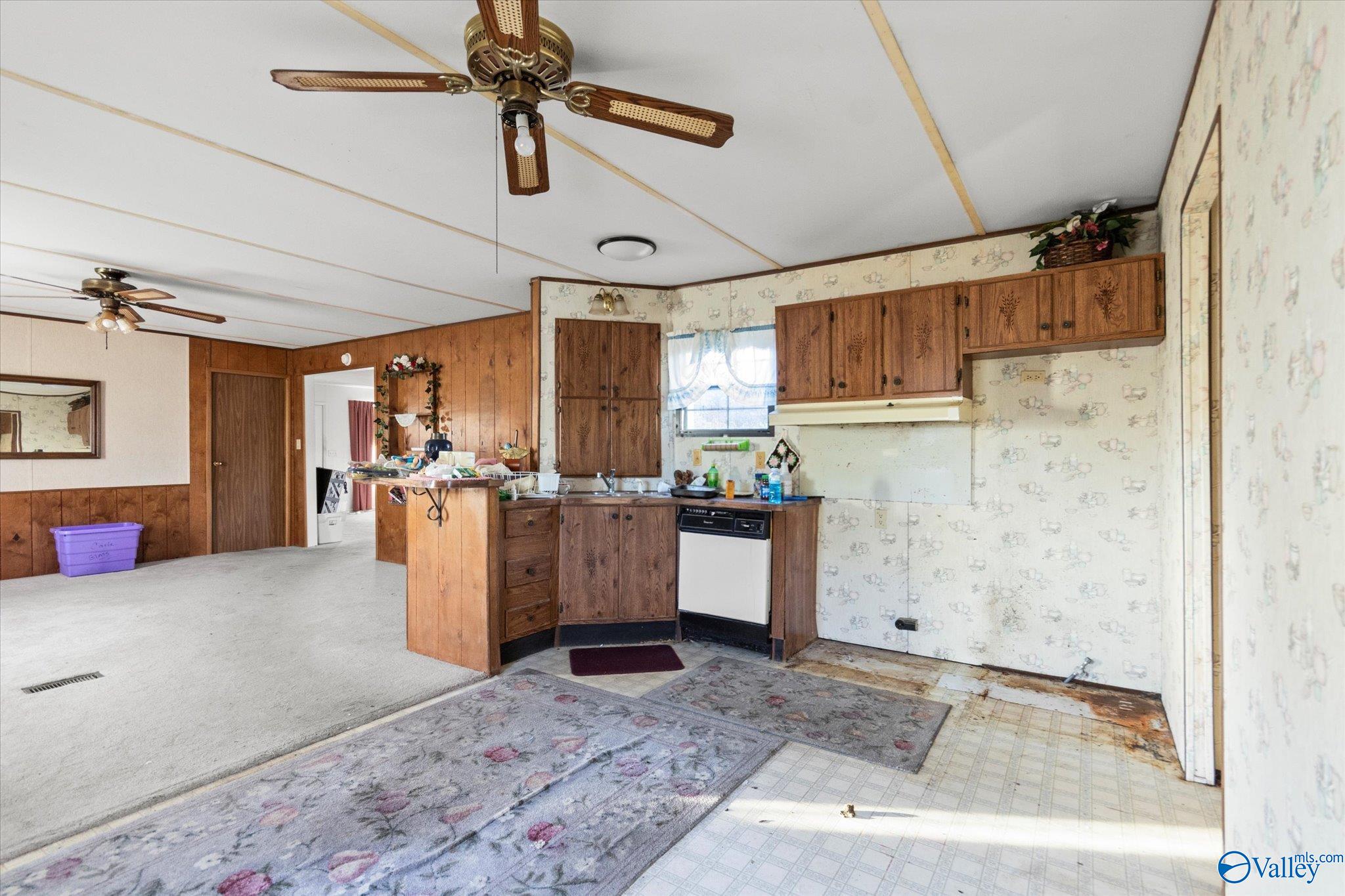 1004 Wolf Creek Road