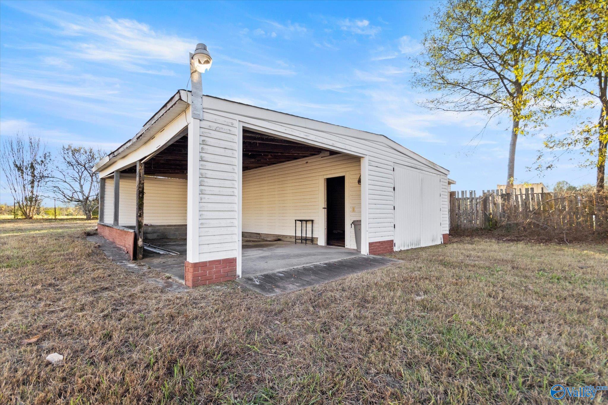 1004 Wolf Creek Road