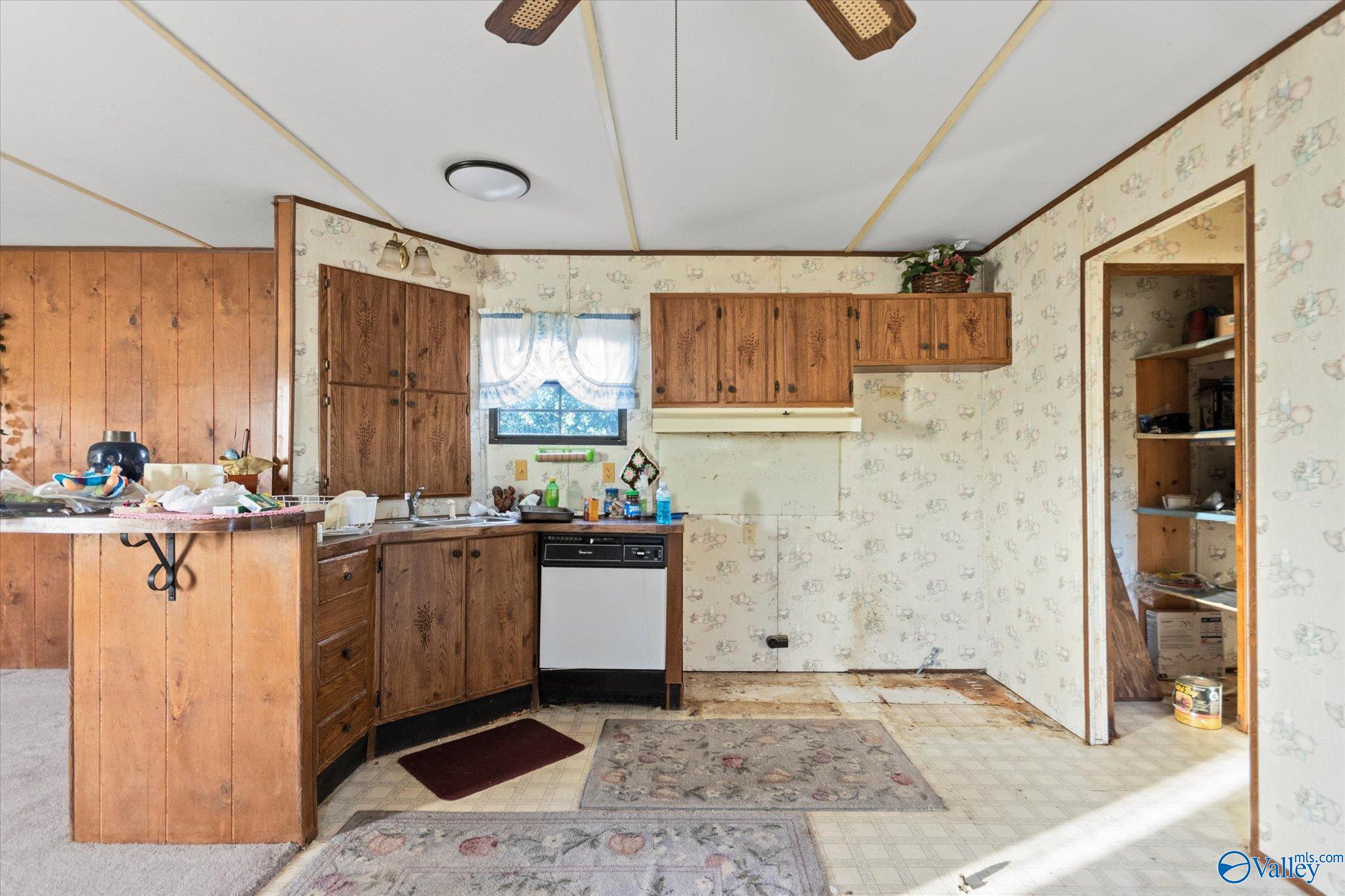 1004 Wolf Creek Road