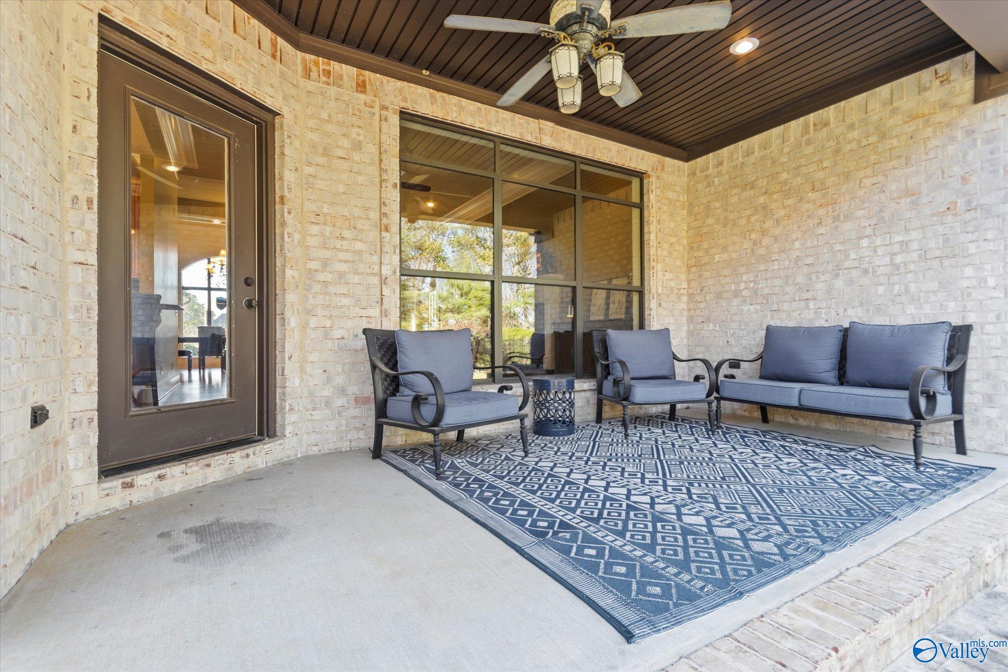70 North Ridge Drive