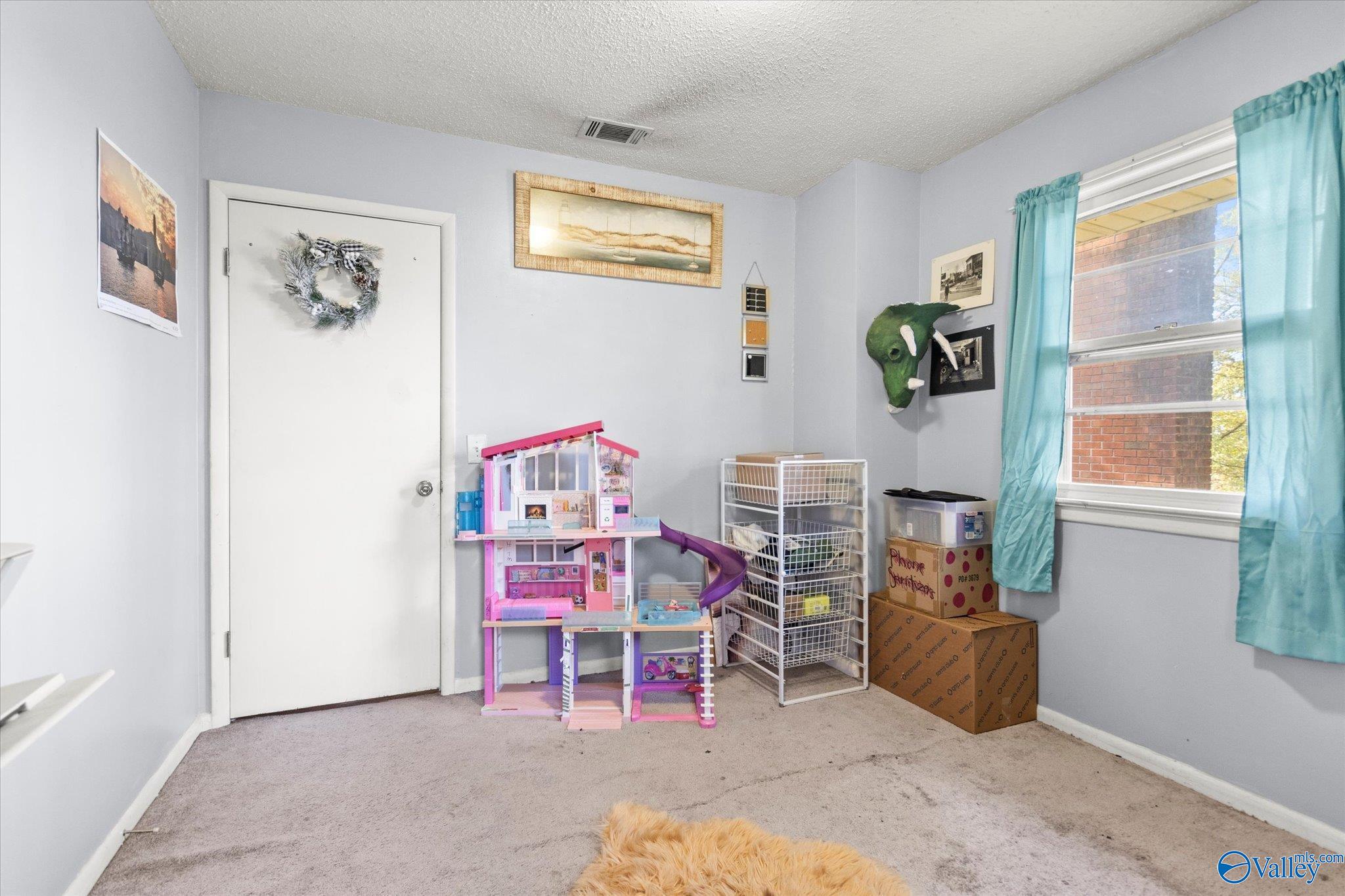 2220 Hickory Hills Drive