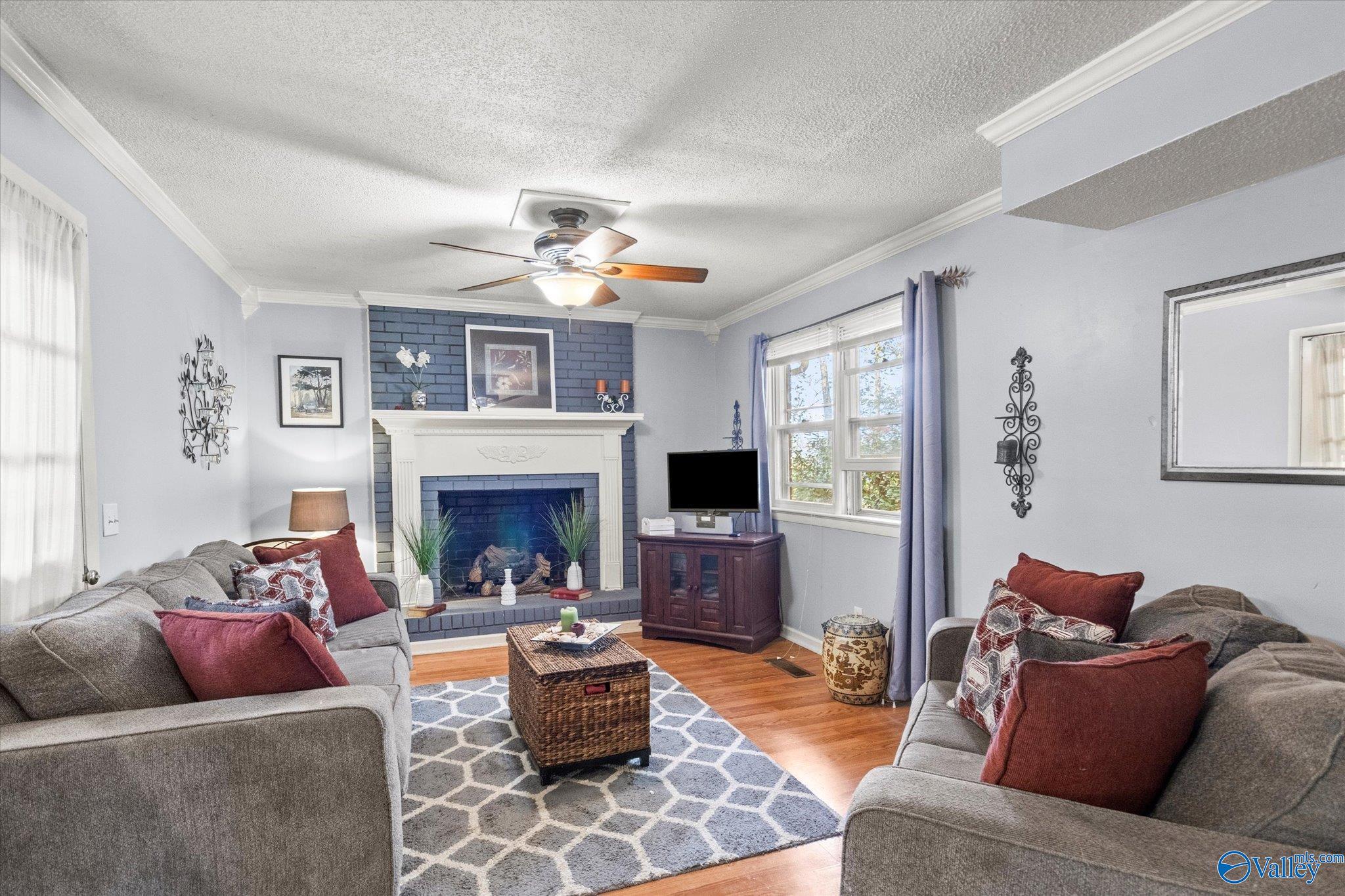 2220 Hickory Hills Drive
