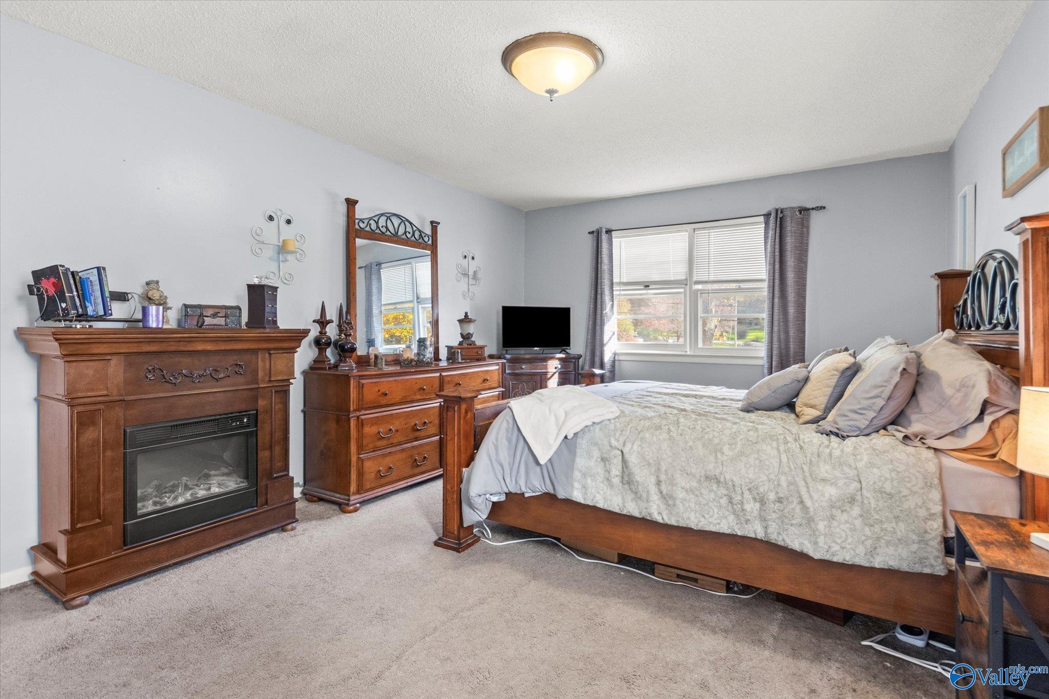 2220 Hickory Hills Drive