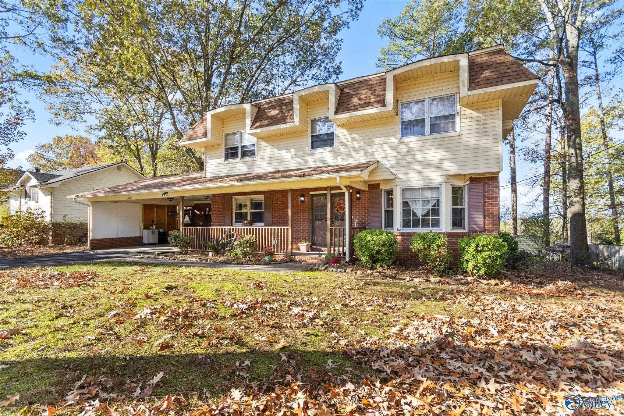 2220 Hickory Hills Drive