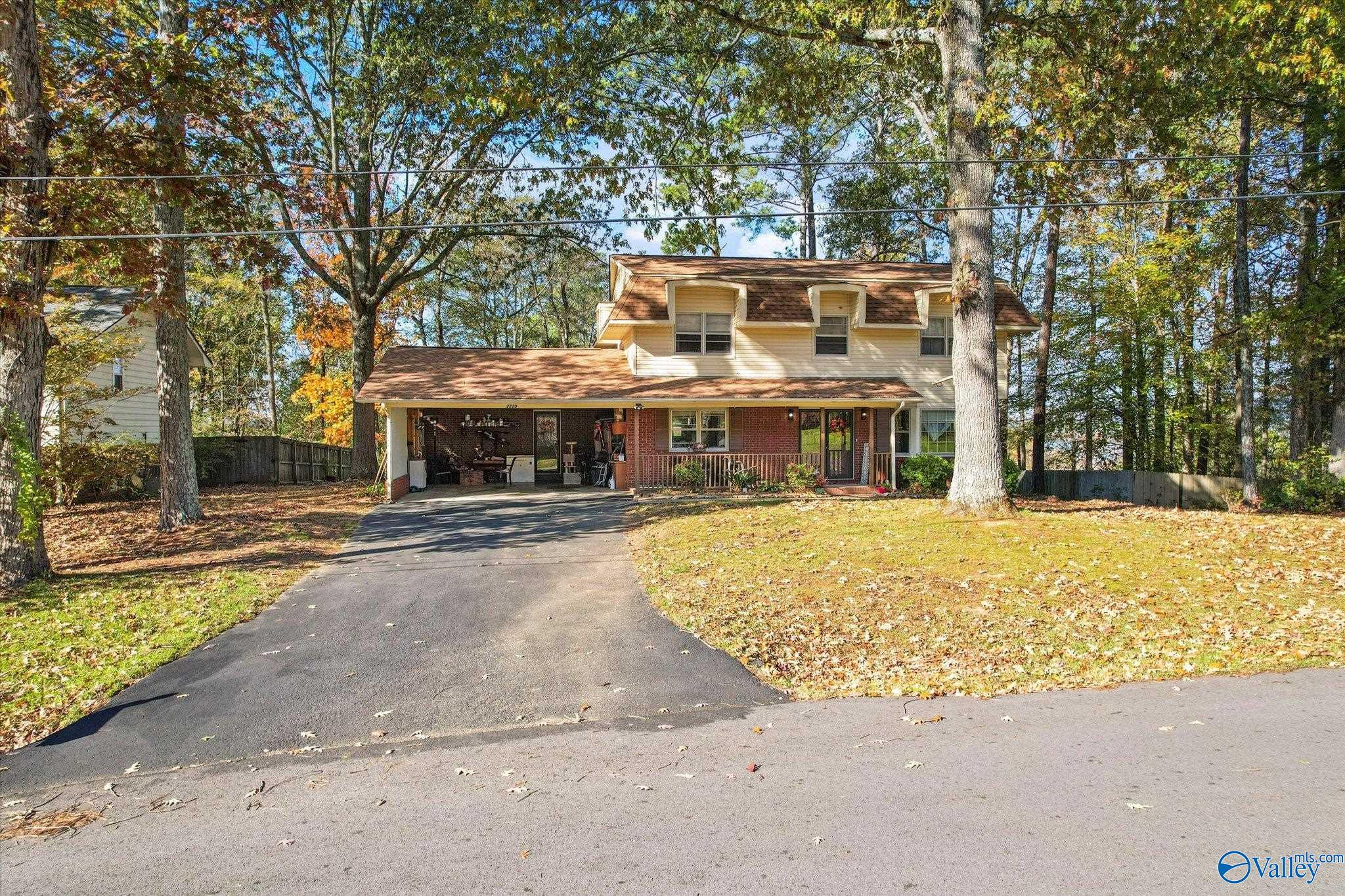 2220 Hickory Hills Drive