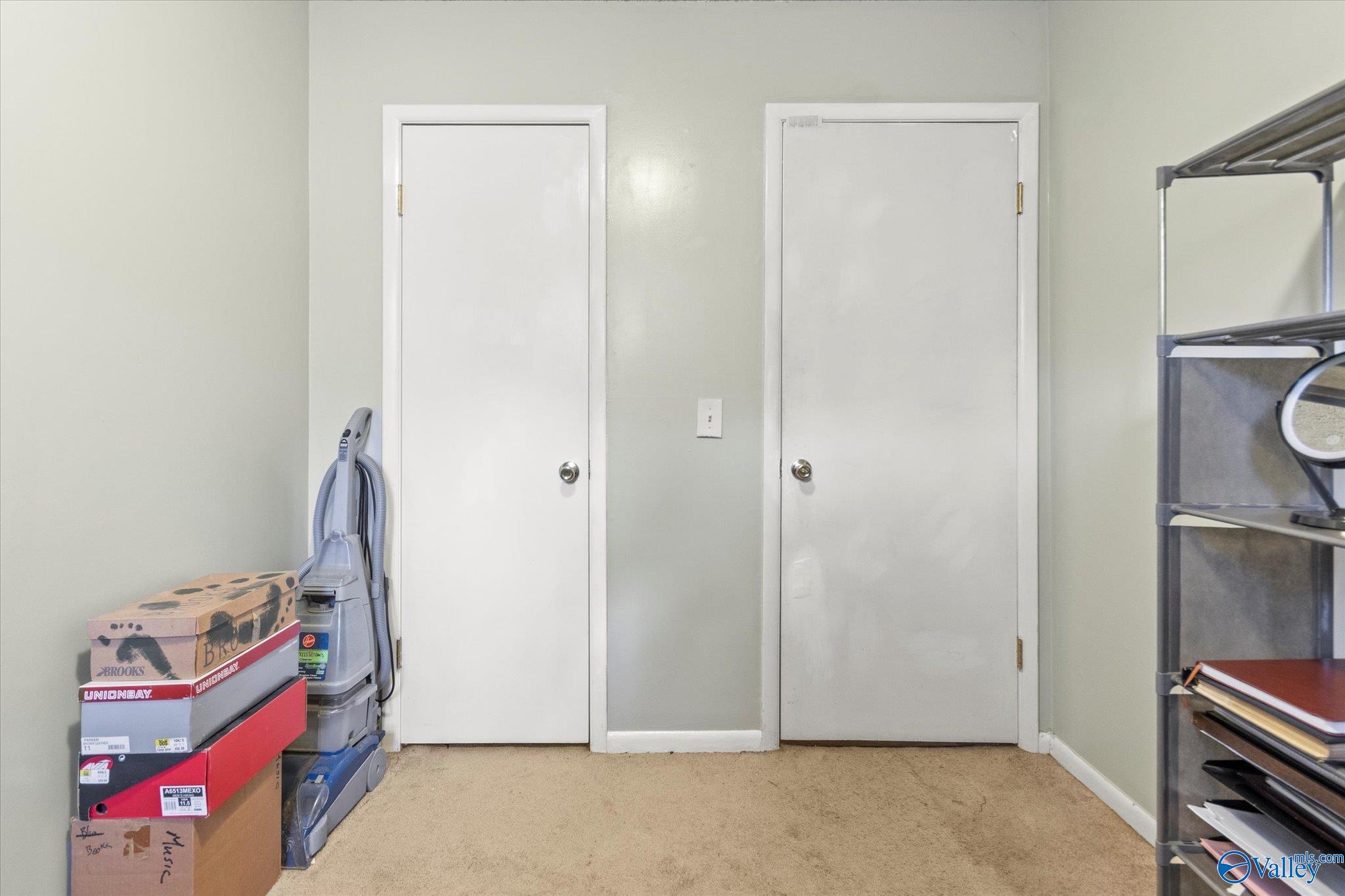 2220 Hickory Hills Drive