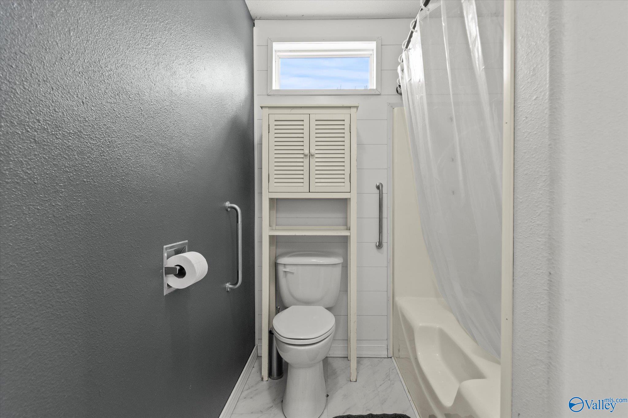 5565 Rock Springs Road