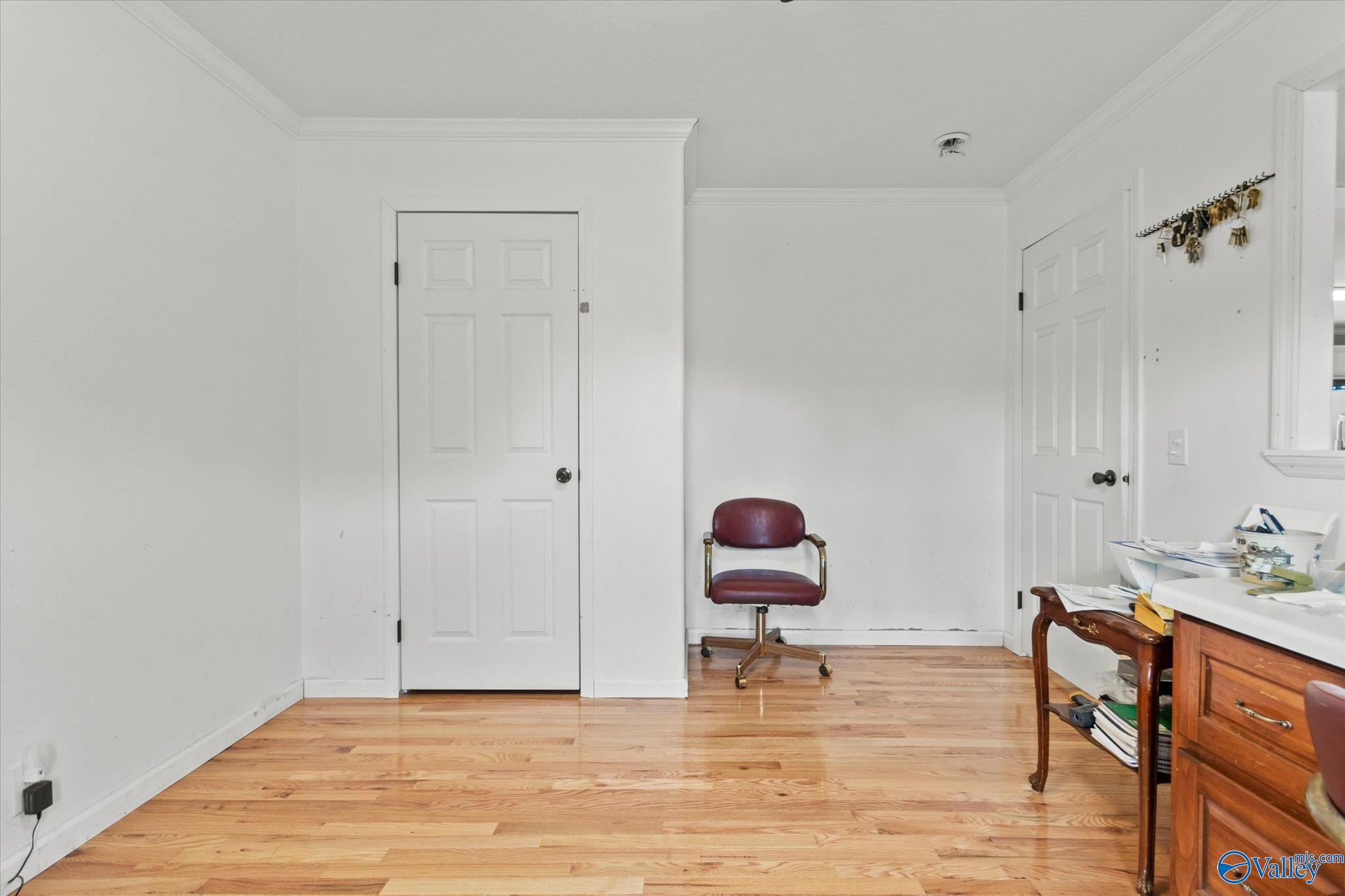 5565 Rock Springs Road