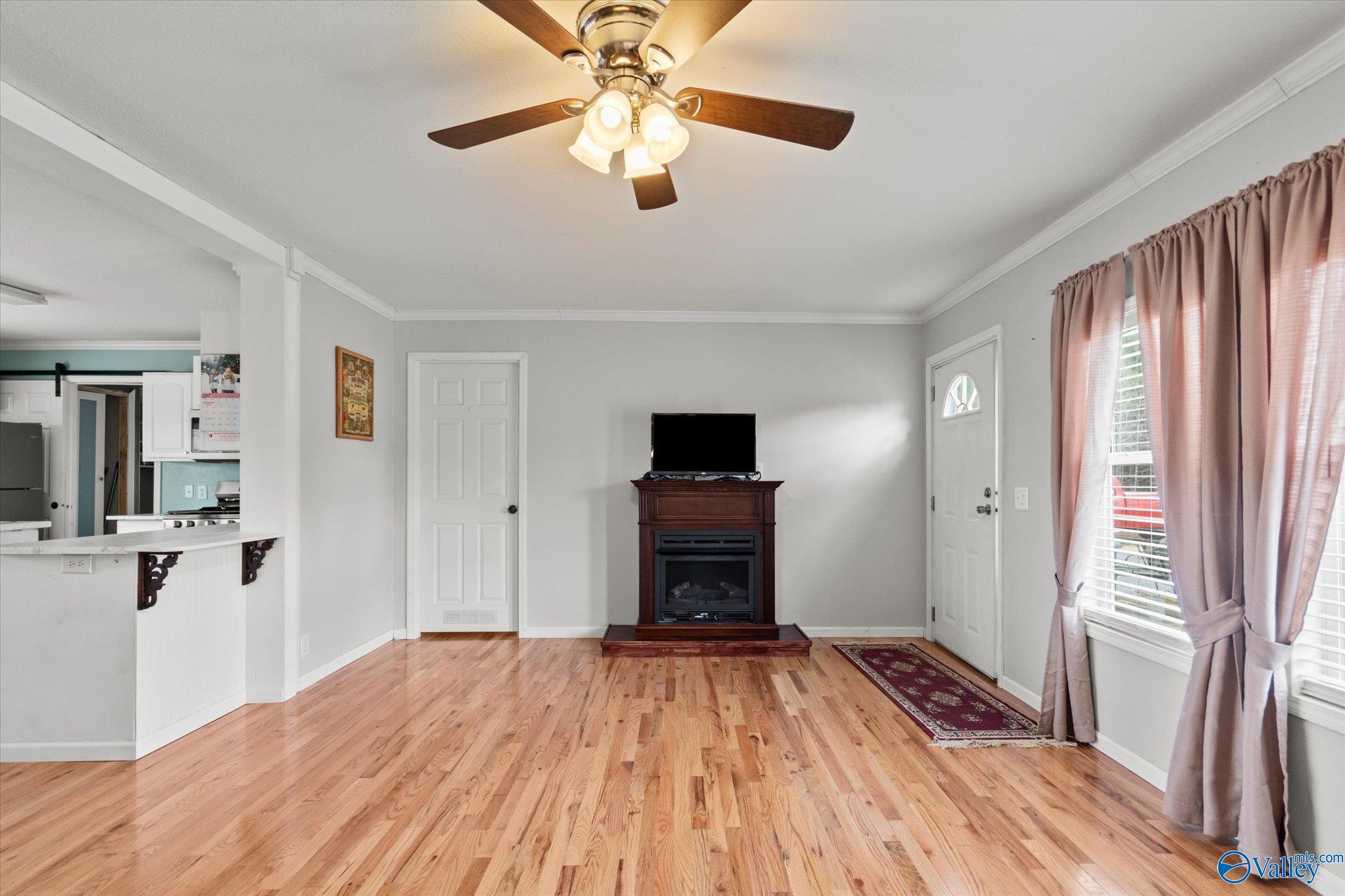 5565 Rock Springs Road