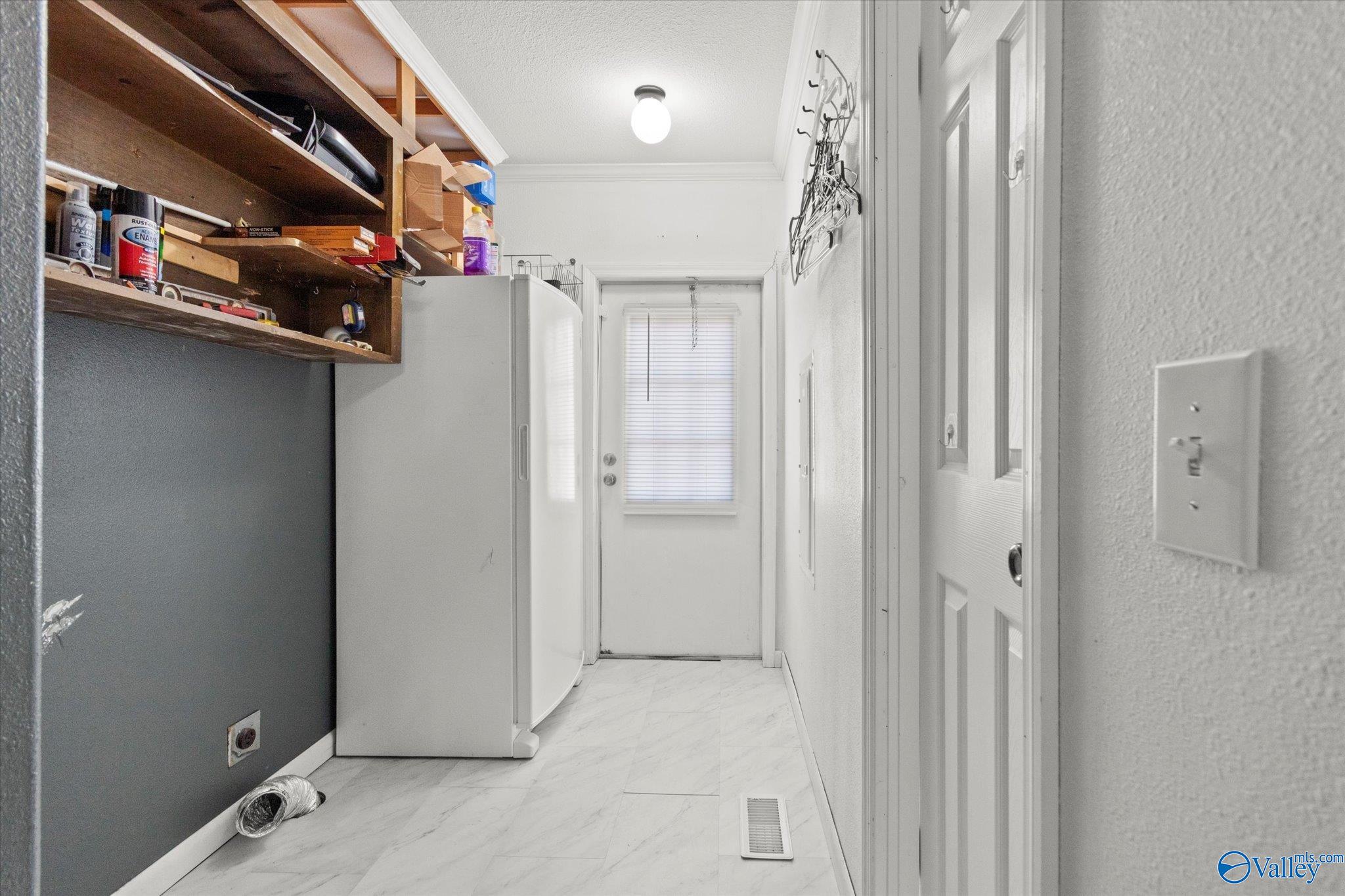 5565 Rock Springs Road