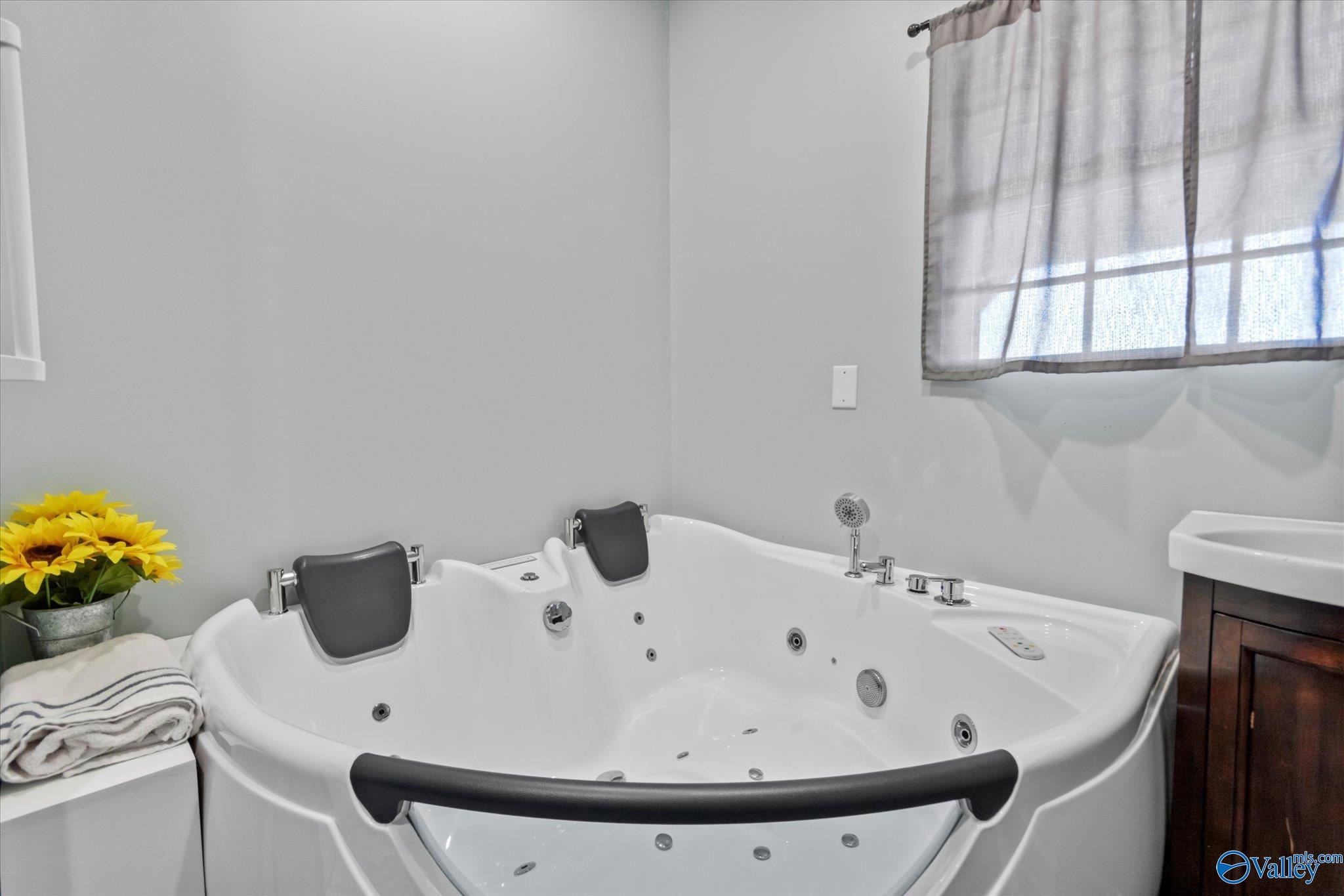 5477 Wyeth Mountain Road