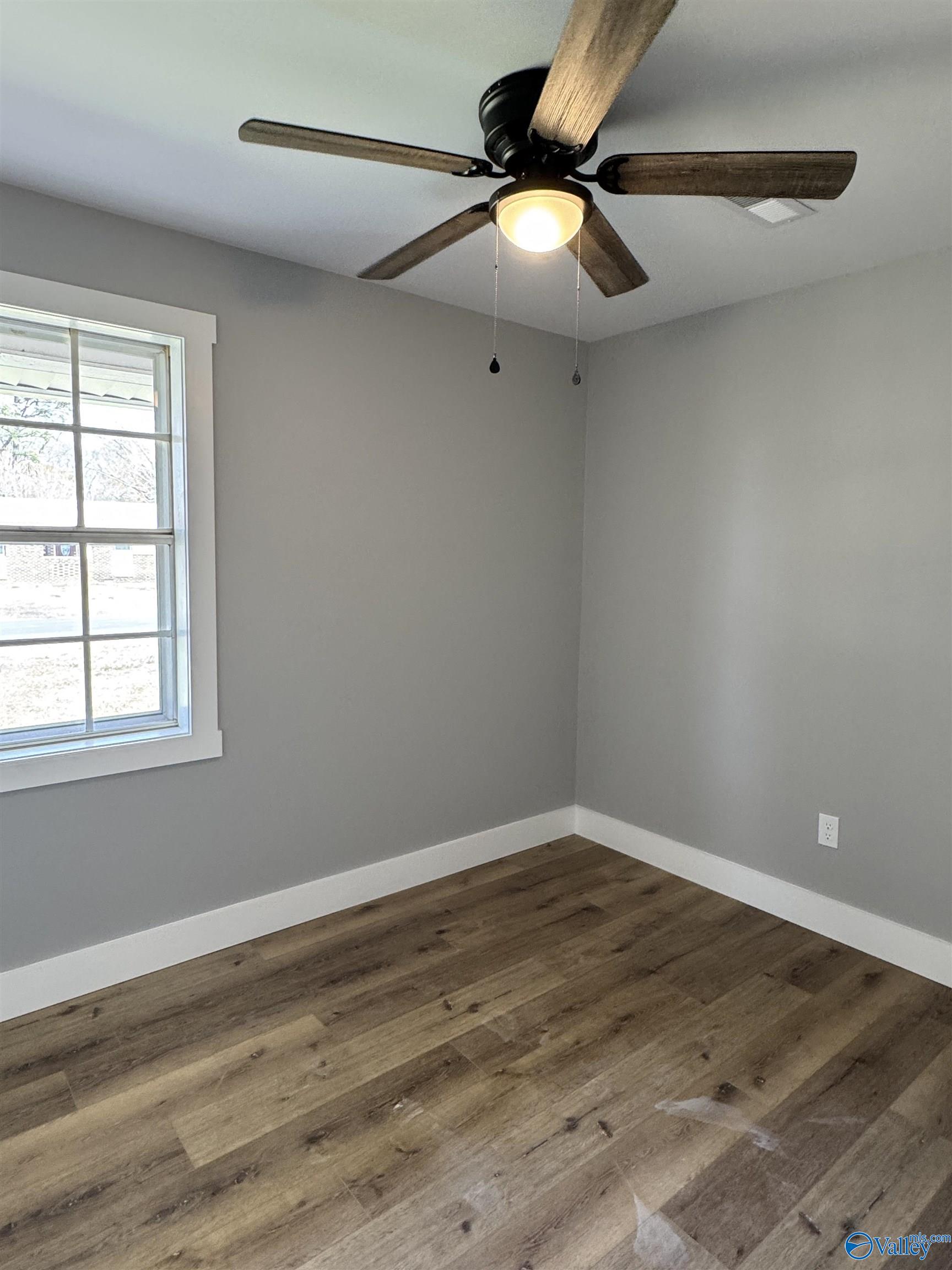 1017 Edgemont Street